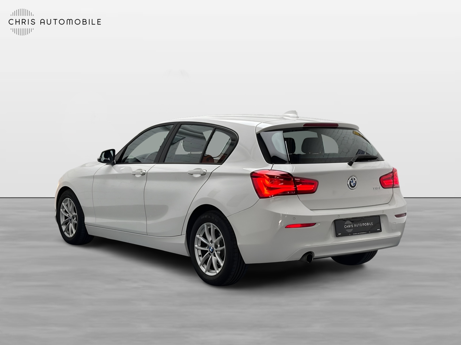 BMW 118i Steptronic-image-1