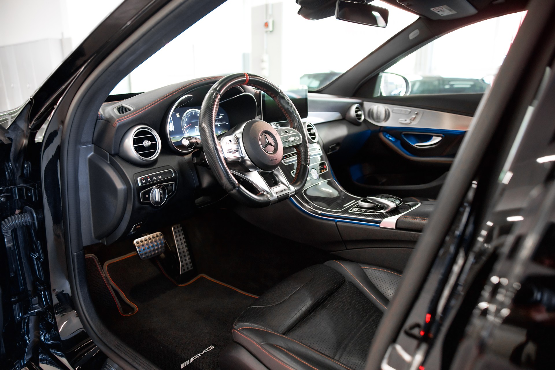 MERCEDES-BENZ C 43 AMG 4Matic 9G-Tronic-image-14