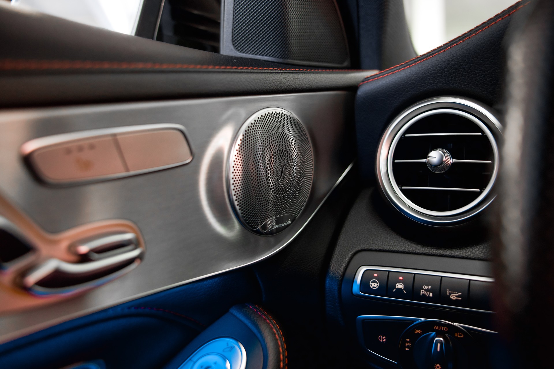 MERCEDES-BENZ C 43 AMG 4Matic 9G-Tronic-image-27
