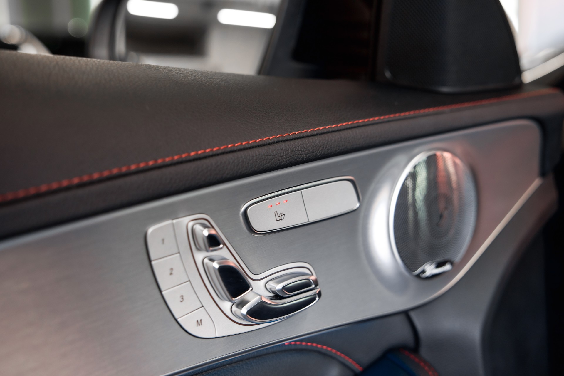 MERCEDES-BENZ C 43 AMG 4Matic 9G-Tronic-image-22