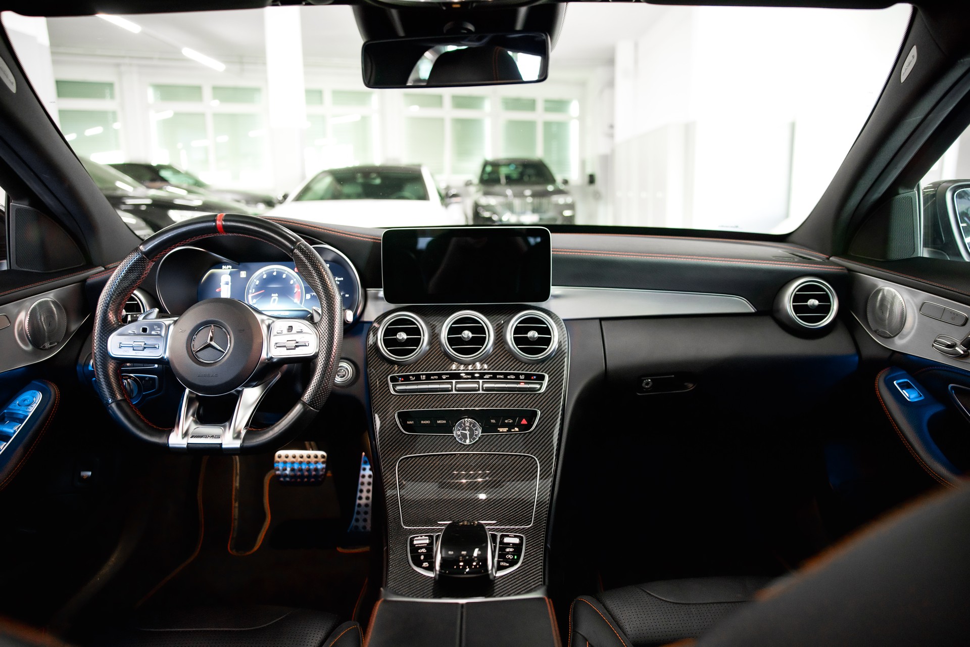 MERCEDES-BENZ C 43 AMG 4Matic 9G-Tronic-image-13