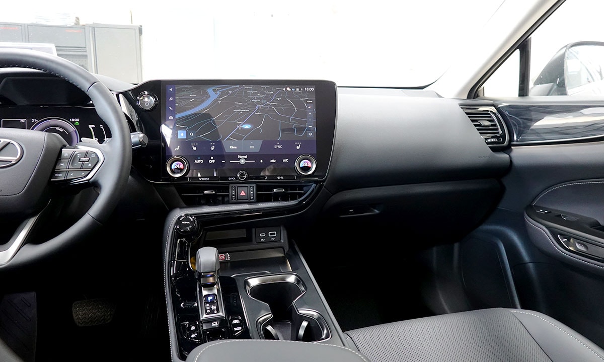 LEXUS NX 450h+ E-FOUR Comfort, 20" Alufelgen-image-10