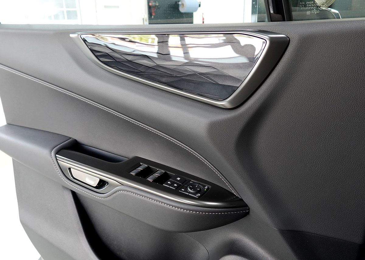 LEXUS NX 450h+ E-FOUR Comfort, 20" Alufelgen-image-18
