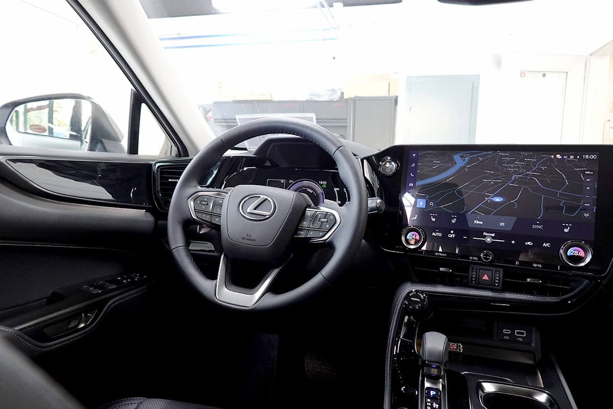 LEXUS NX 450h+ E-FOUR Comfort, 20" Alufelgen-image-7