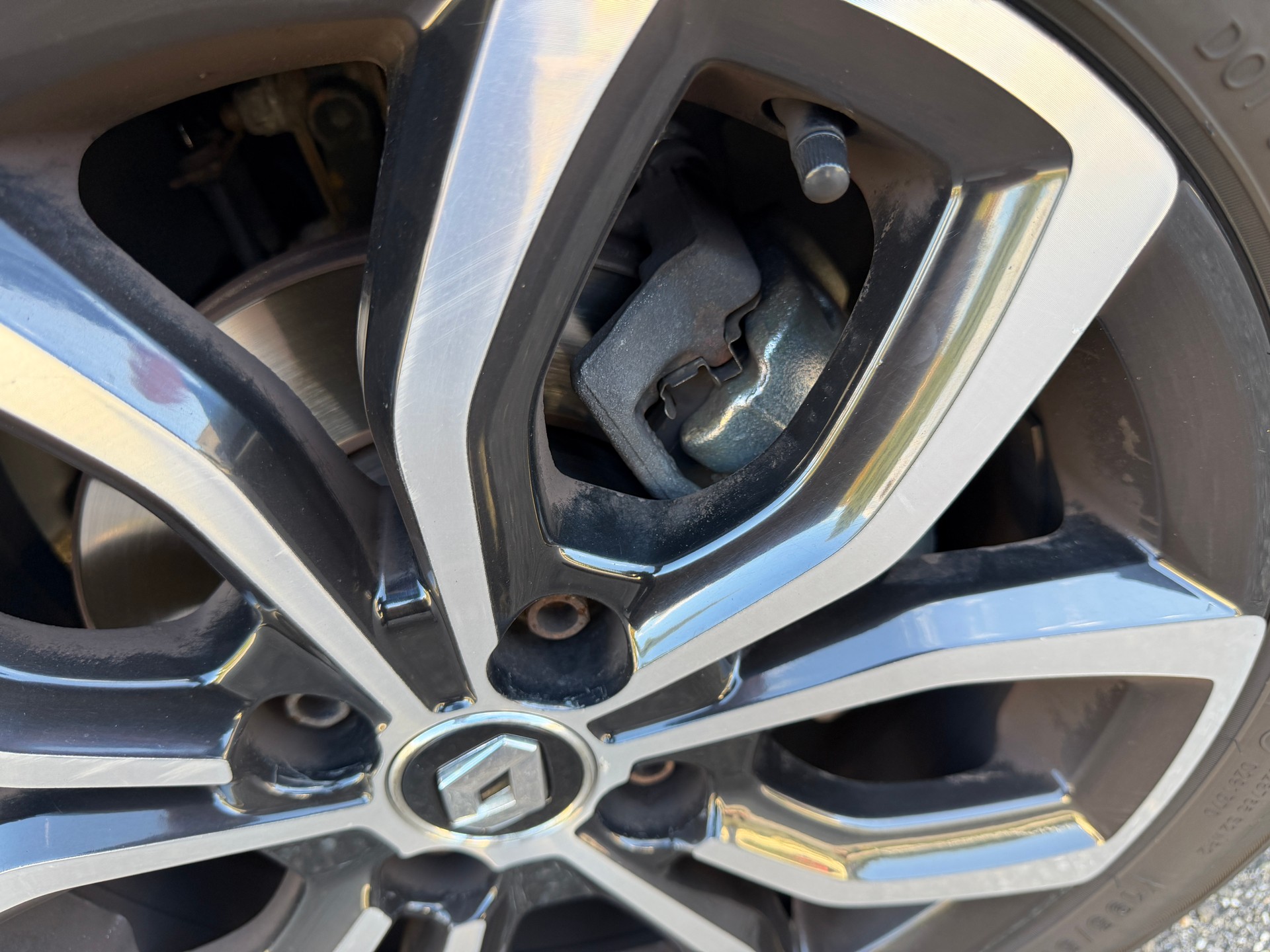 RENAULT Clio 1.5 dCi Swiss Edition EDC-image-11