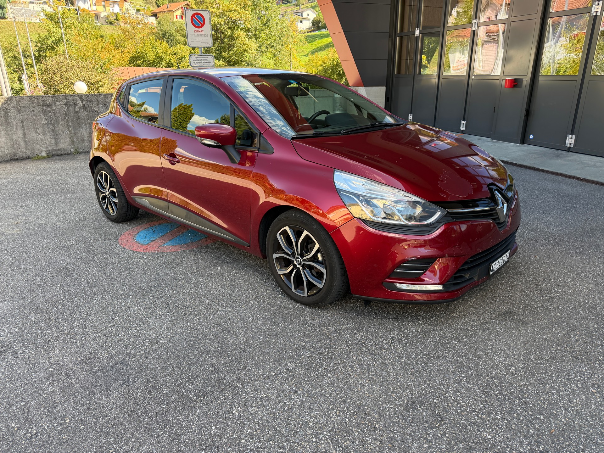 RENAULT Clio 1.5 dCi Swiss Edition EDC-image-1