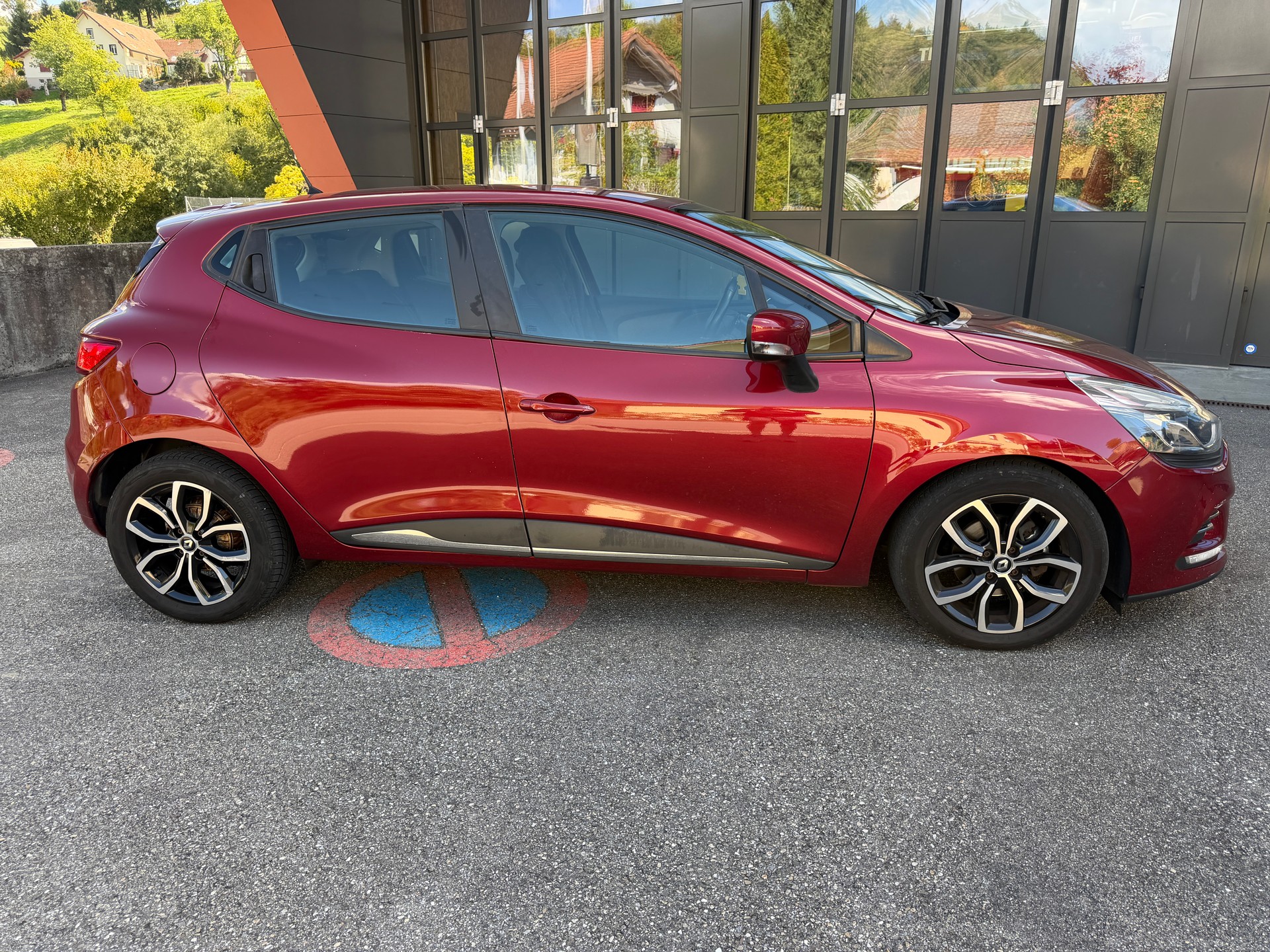RENAULT Clio 1.5 dCi Swiss Edition EDC-image-2