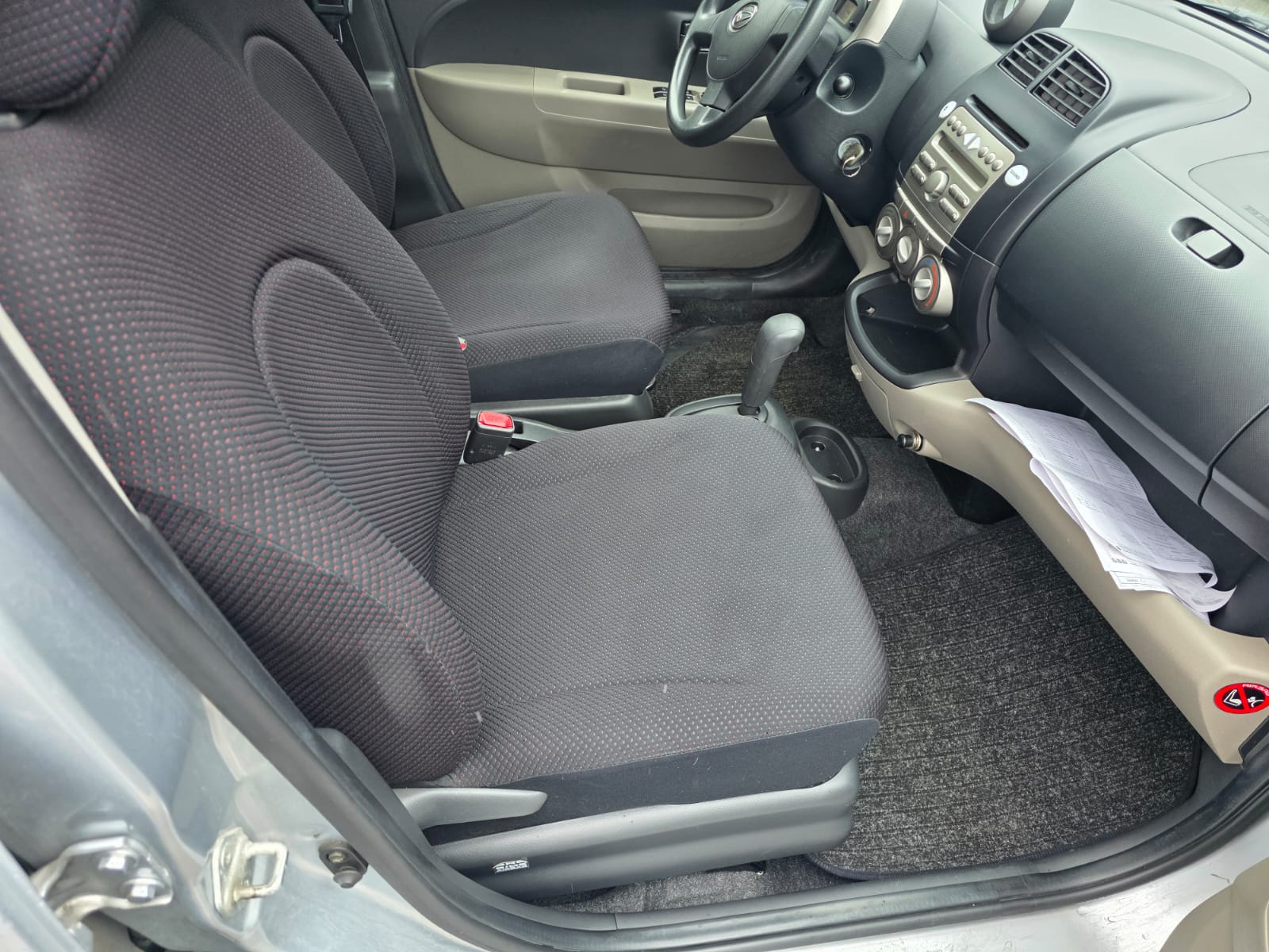 DAIHATSU Sirion 1.3 eco-4WD-image-7