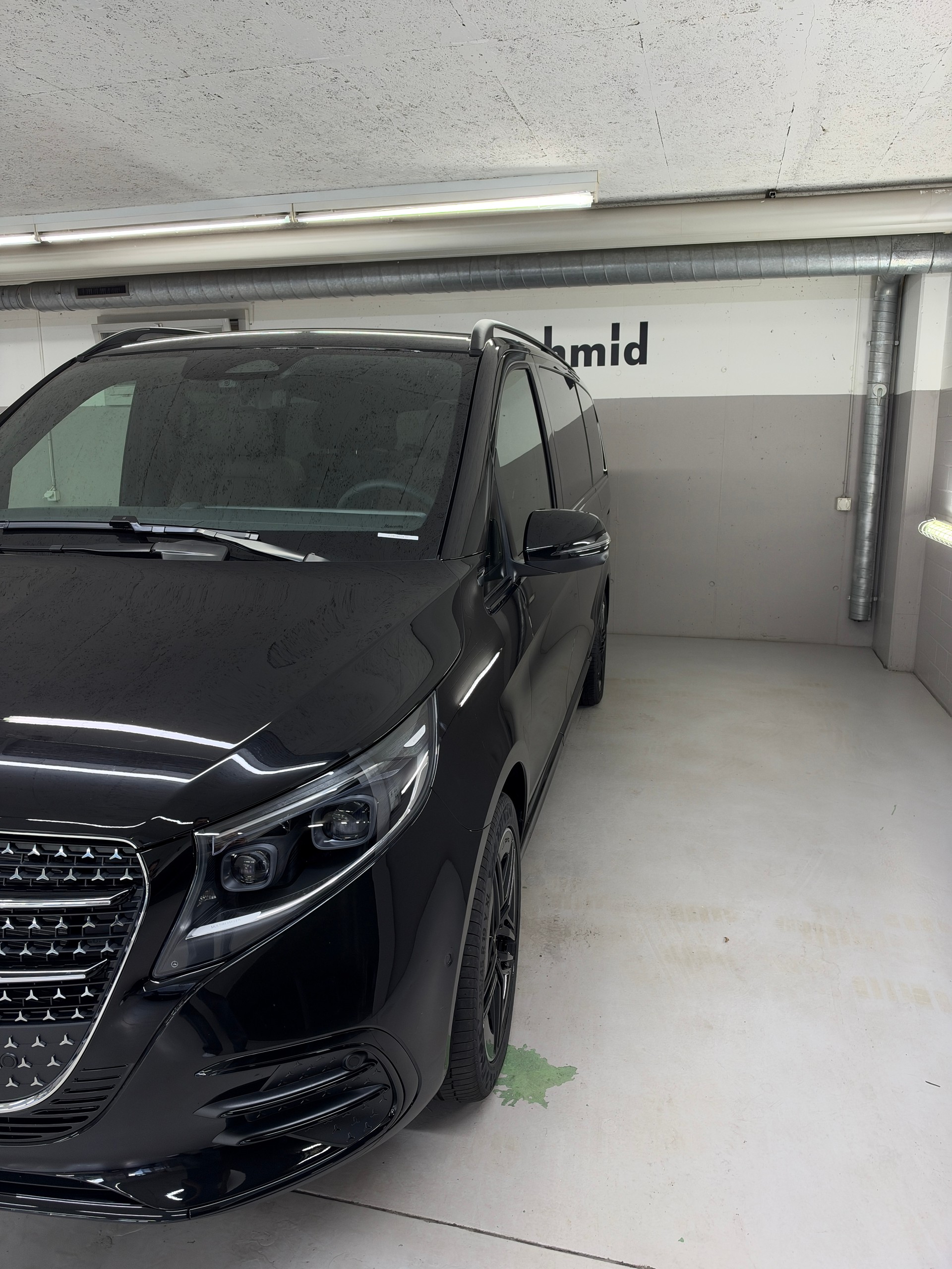 MERCEDES-BENZ V 300 d 4MATIC EXCLUSIVE Swiss Edition 3200mm L-showroom-element-3