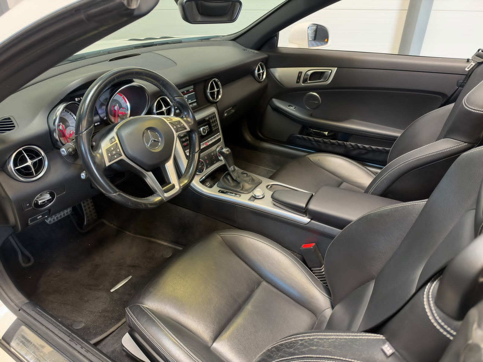 MERCEDES-BENZ SLK 200 Cabriolet-image-14
