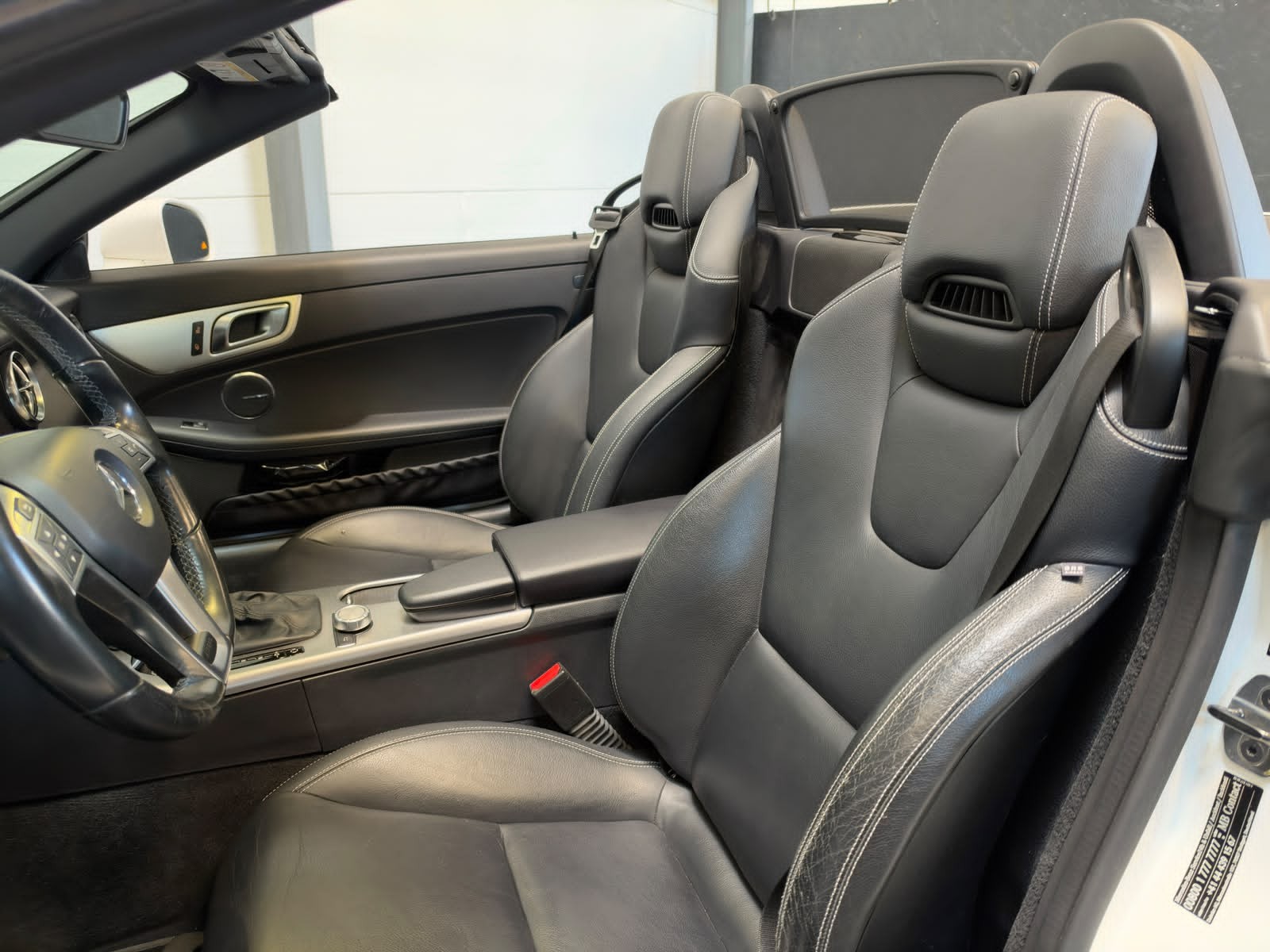 MERCEDES-BENZ SLK 200 Cabriolet-image-13