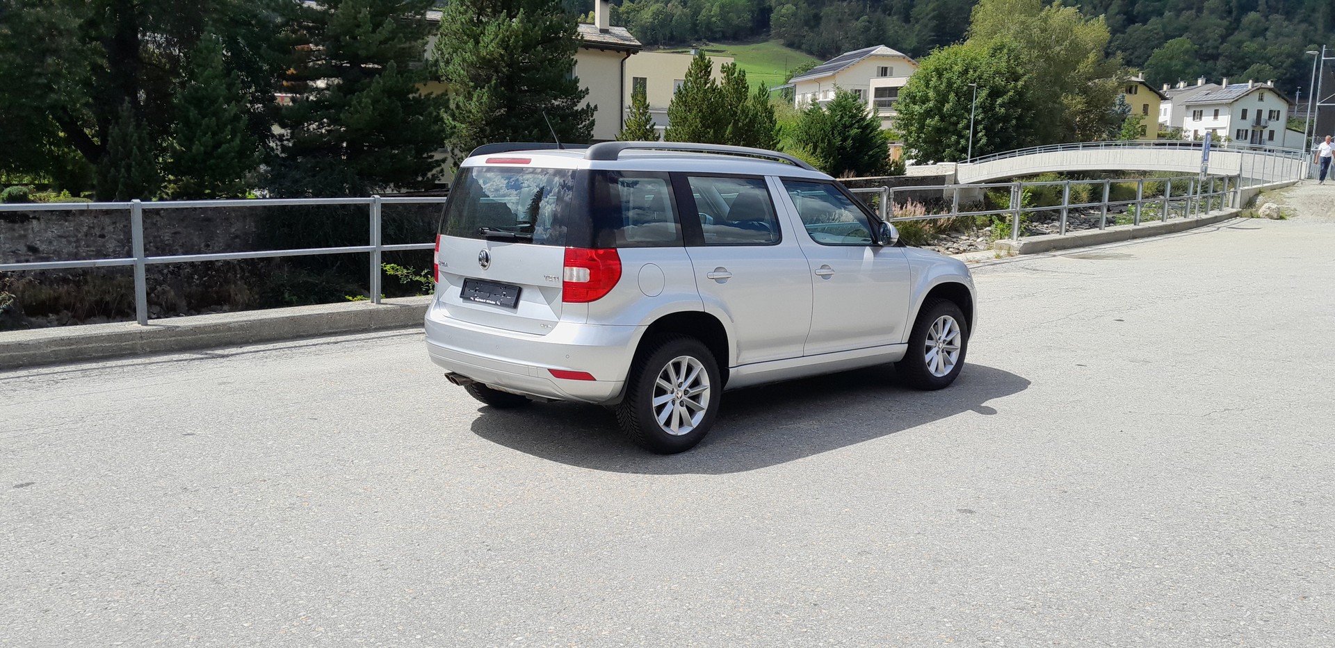 SKODA Yeti 1.4 TSI Active 4x4 DSG-image-7