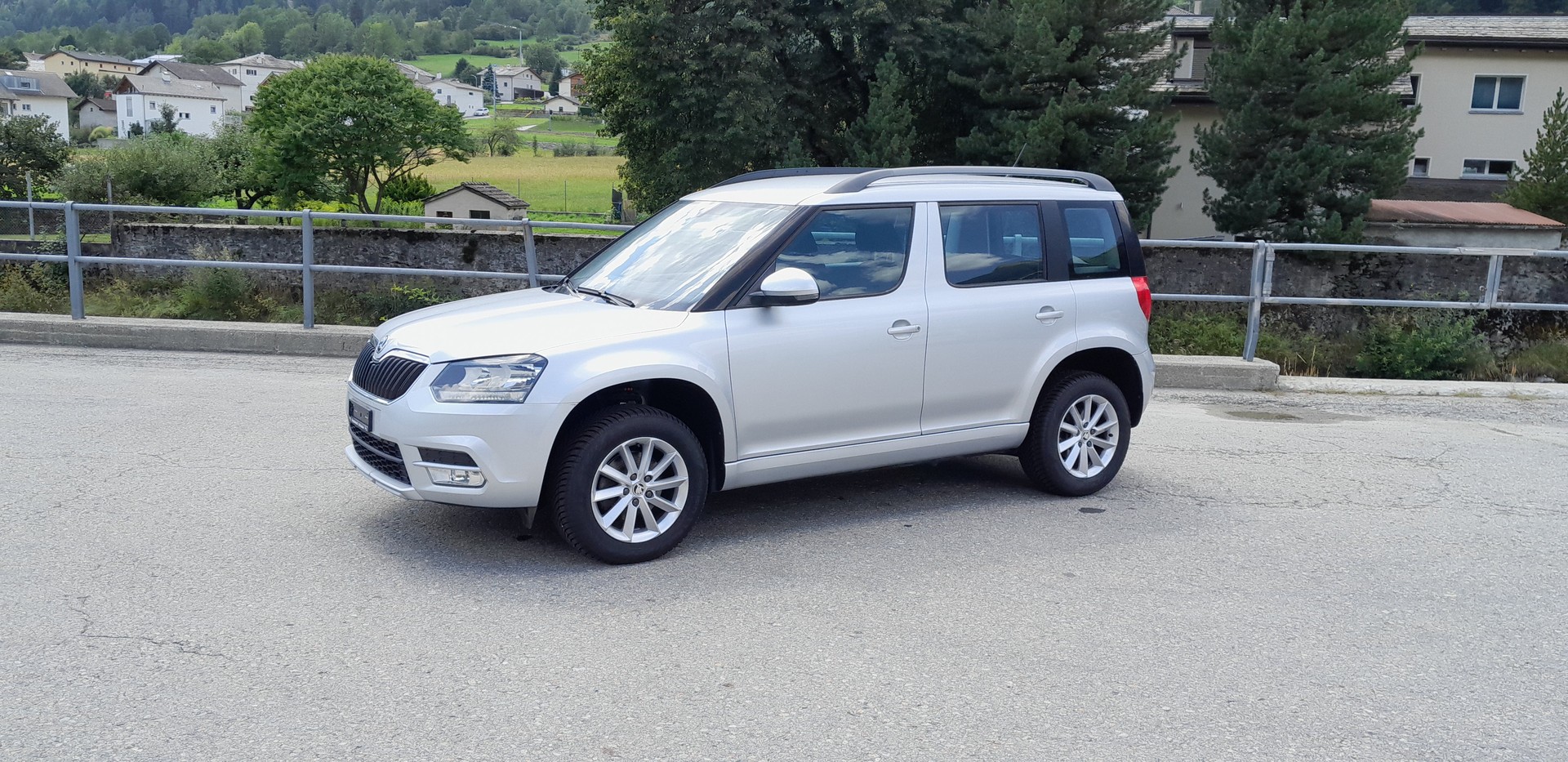 SKODA Yeti 1.4 TSI Active 4x4 DSG-image-2