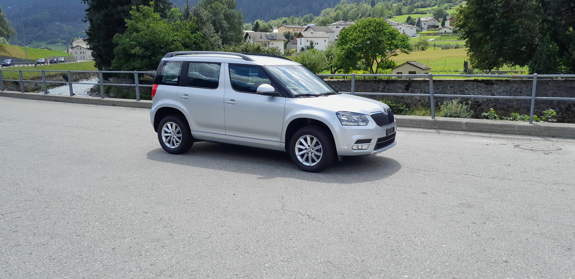 SKODA Yeti 1.4 TSI Active 4x4 DSG-image-5