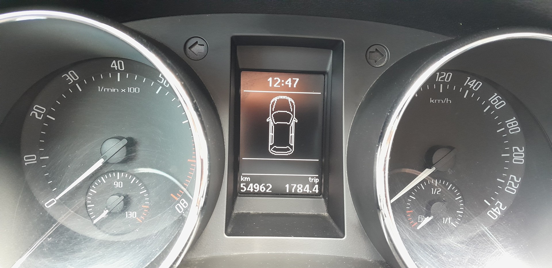 SKODA Yeti 1.4 TSI Active 4x4 DSG-image-11