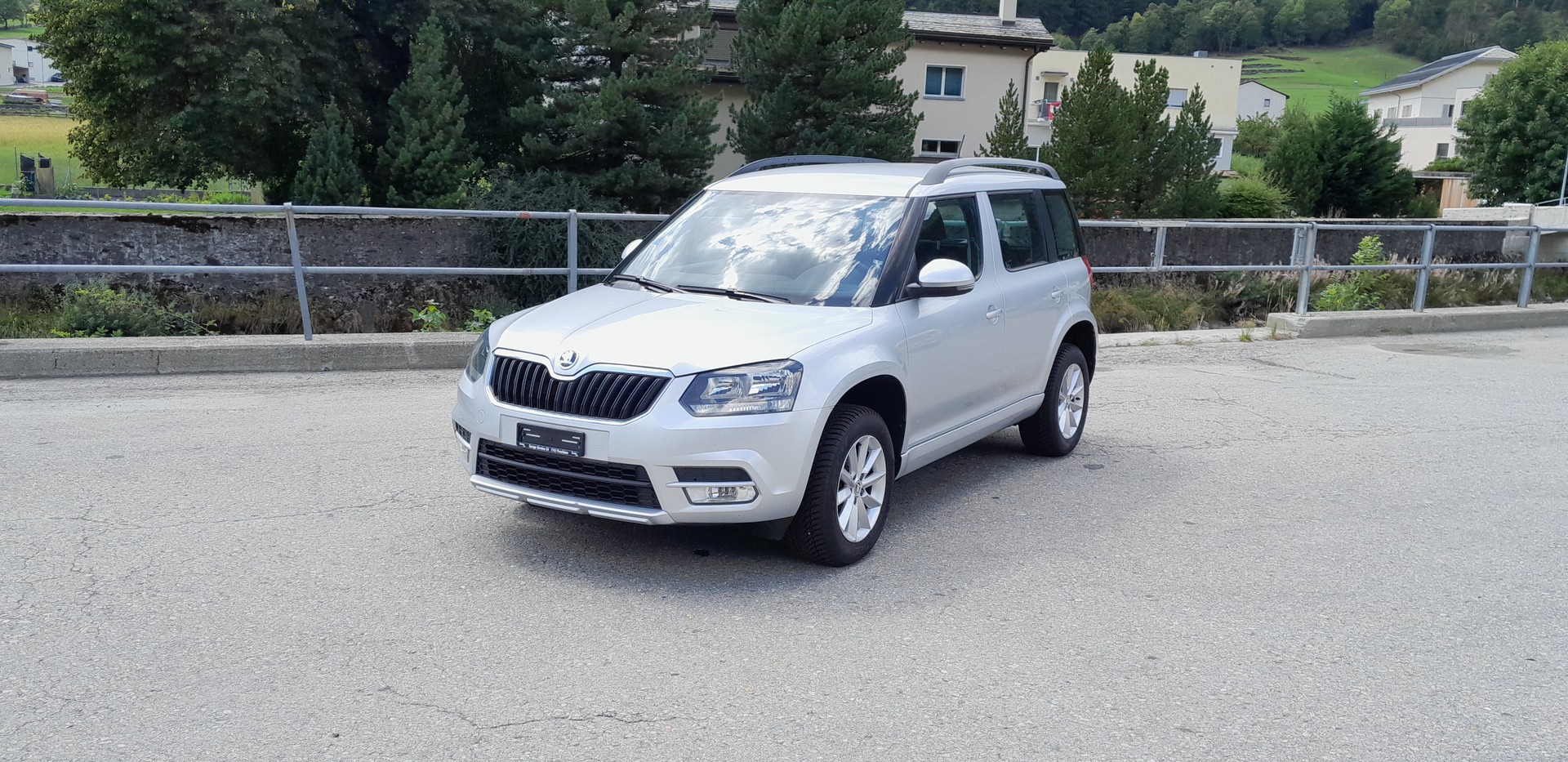 SKODA Yeti 1.4 TSI Active 4x4 DSG-image-0