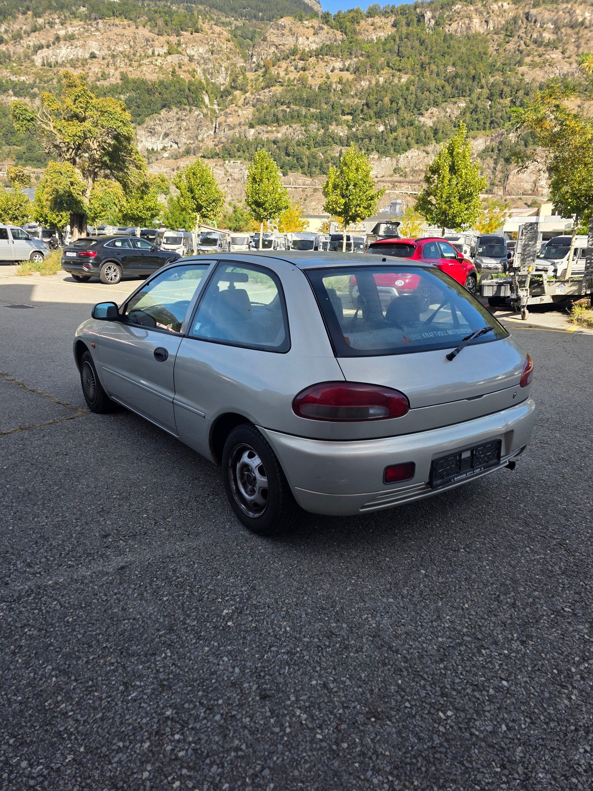 MITSUBISHI Colt 1300 GLi Fun 12V-image-5