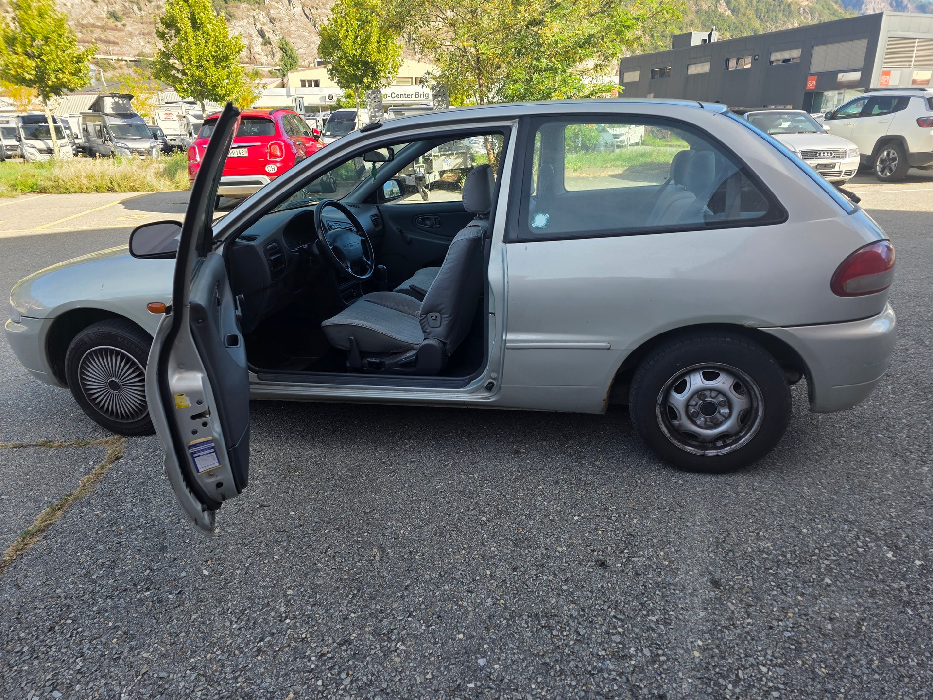 MITSUBISHI Colt 1300 GLi Fun 12V-image-9