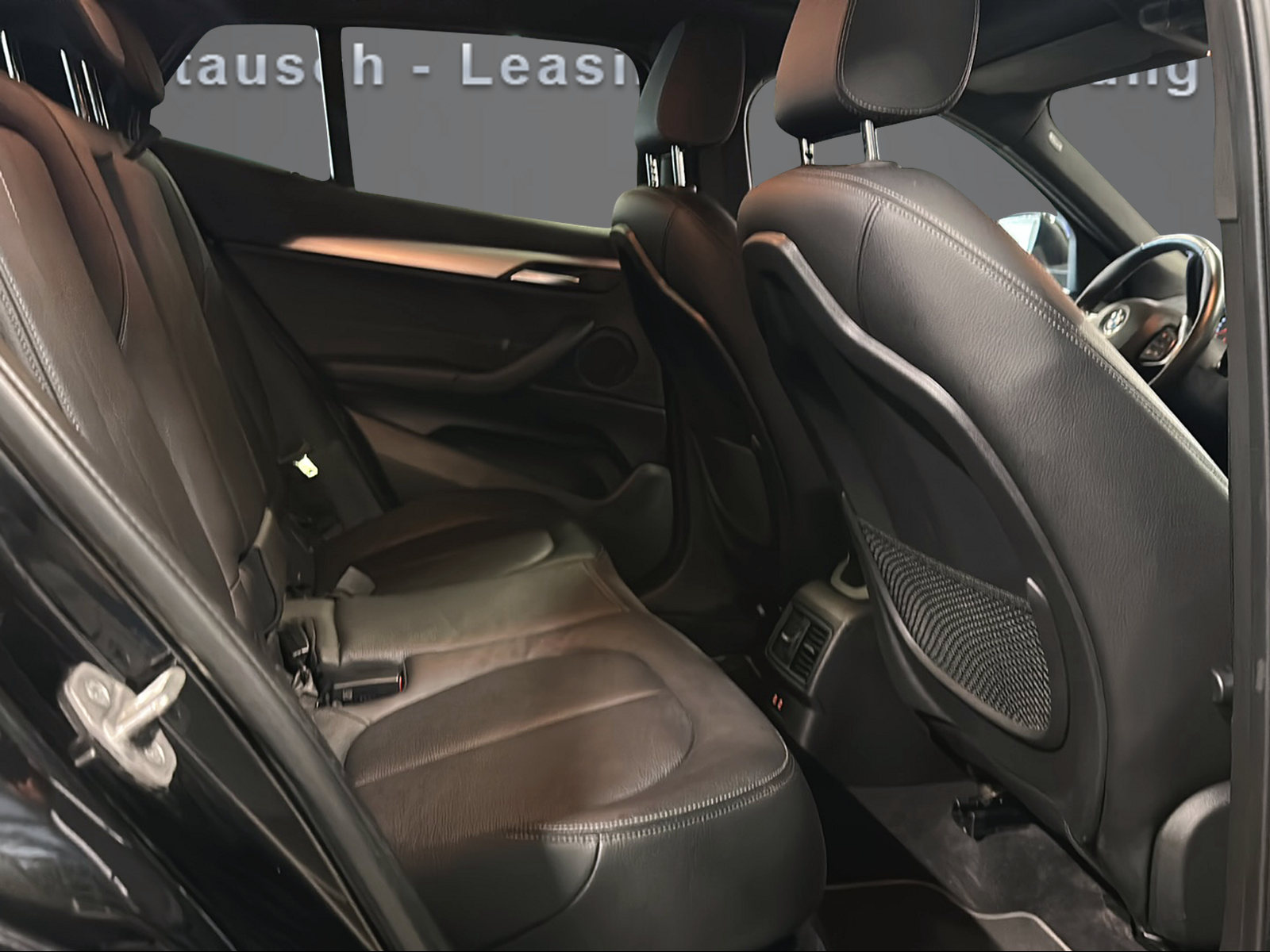 BMW X2 sDrive 18d Steptronic-image-12