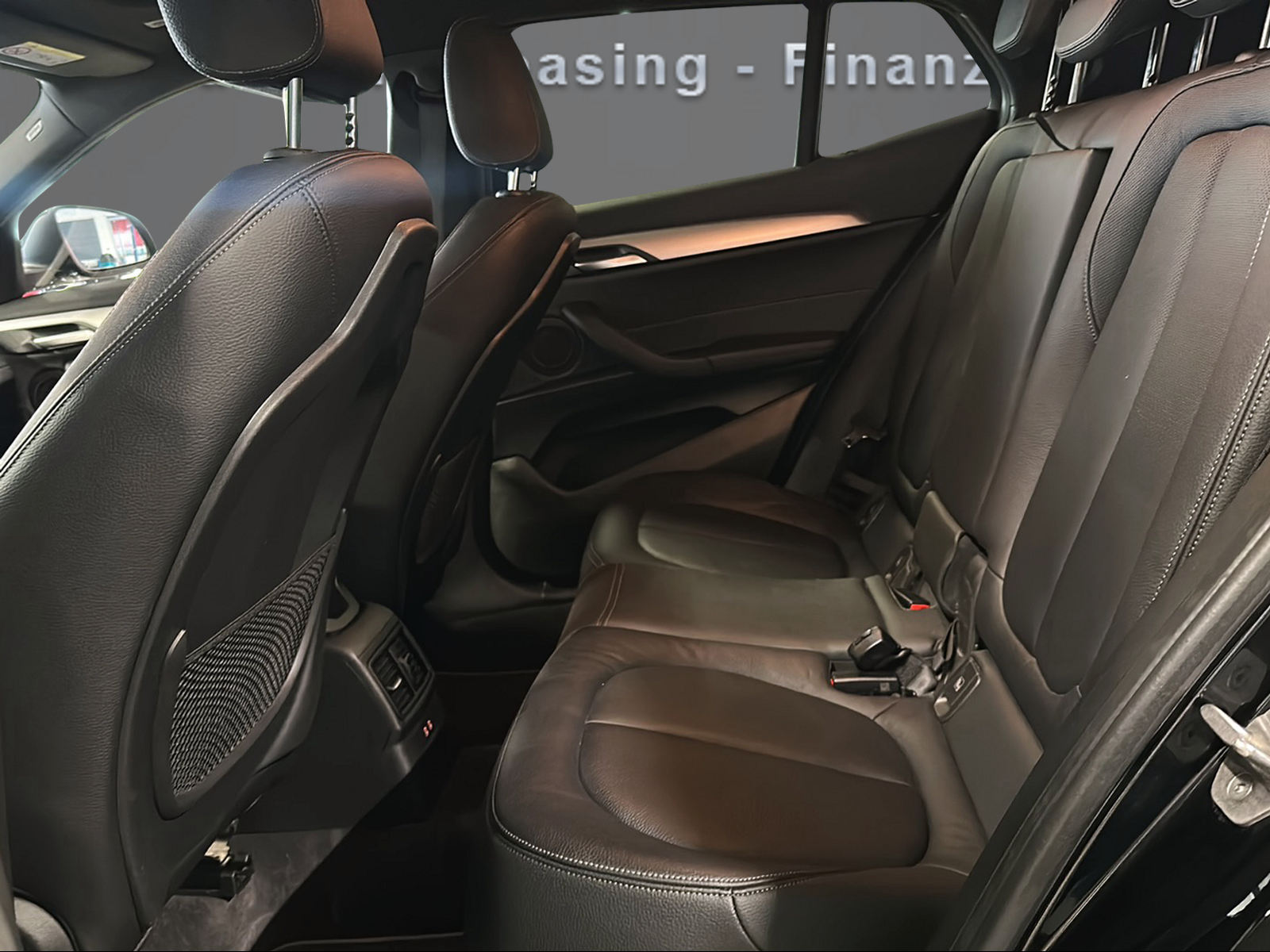 BMW X2 sDrive 18d Steptronic-image-11