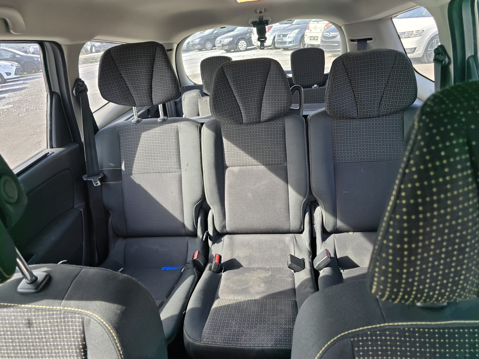 RENAULT Grand Scénic 2.0 16V Dynamique X-Tronic CVT-image-12