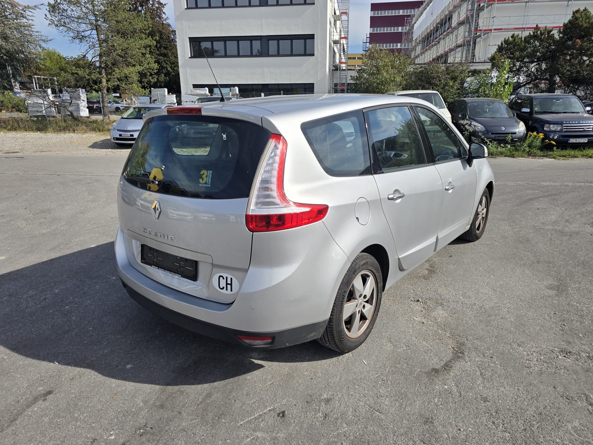 RENAULT Grand Scénic 2.0 16V Dynamique X-Tronic CVT-image-3