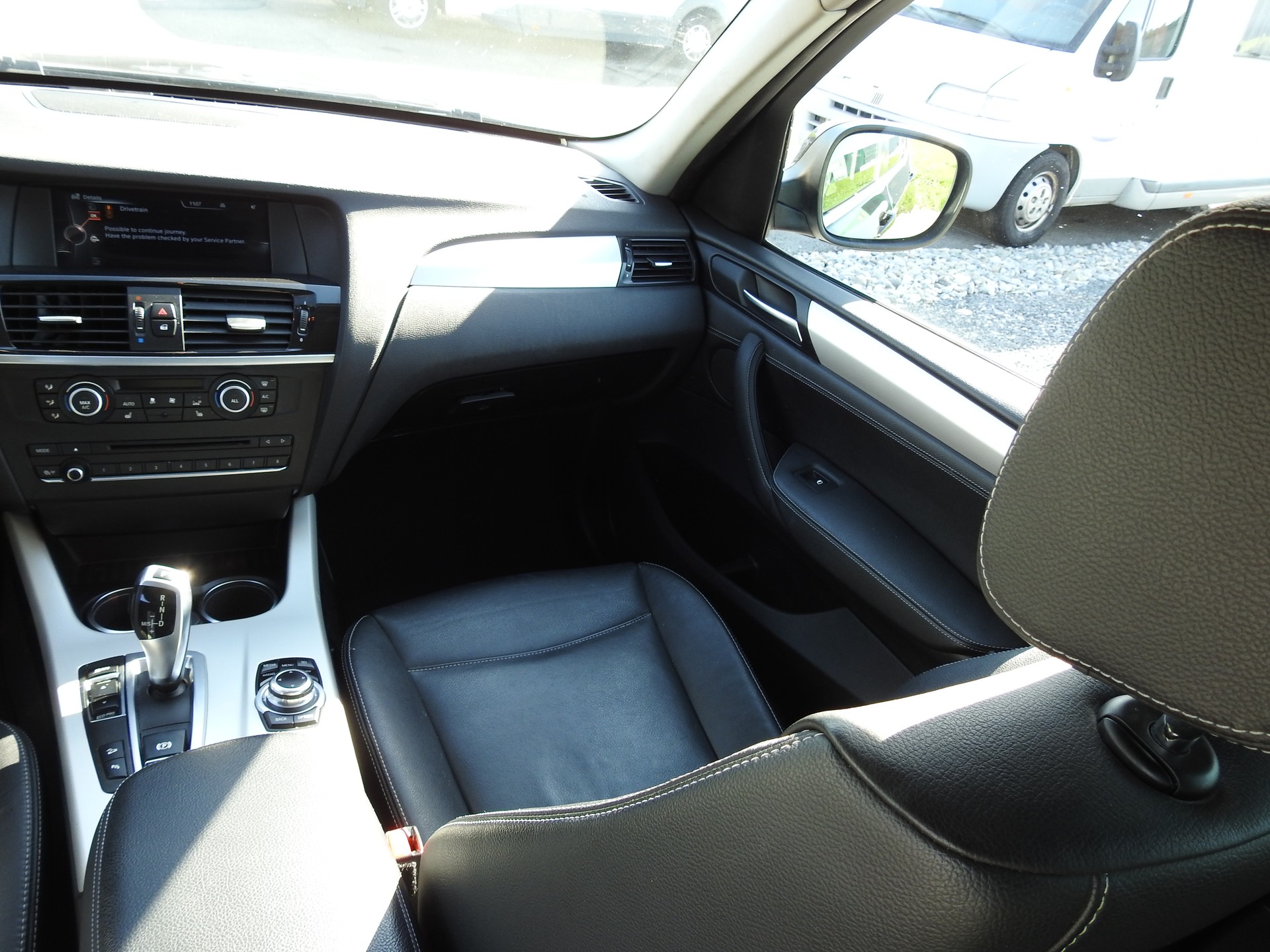 BMW X3 xDrive 20d Steptronic-image-19