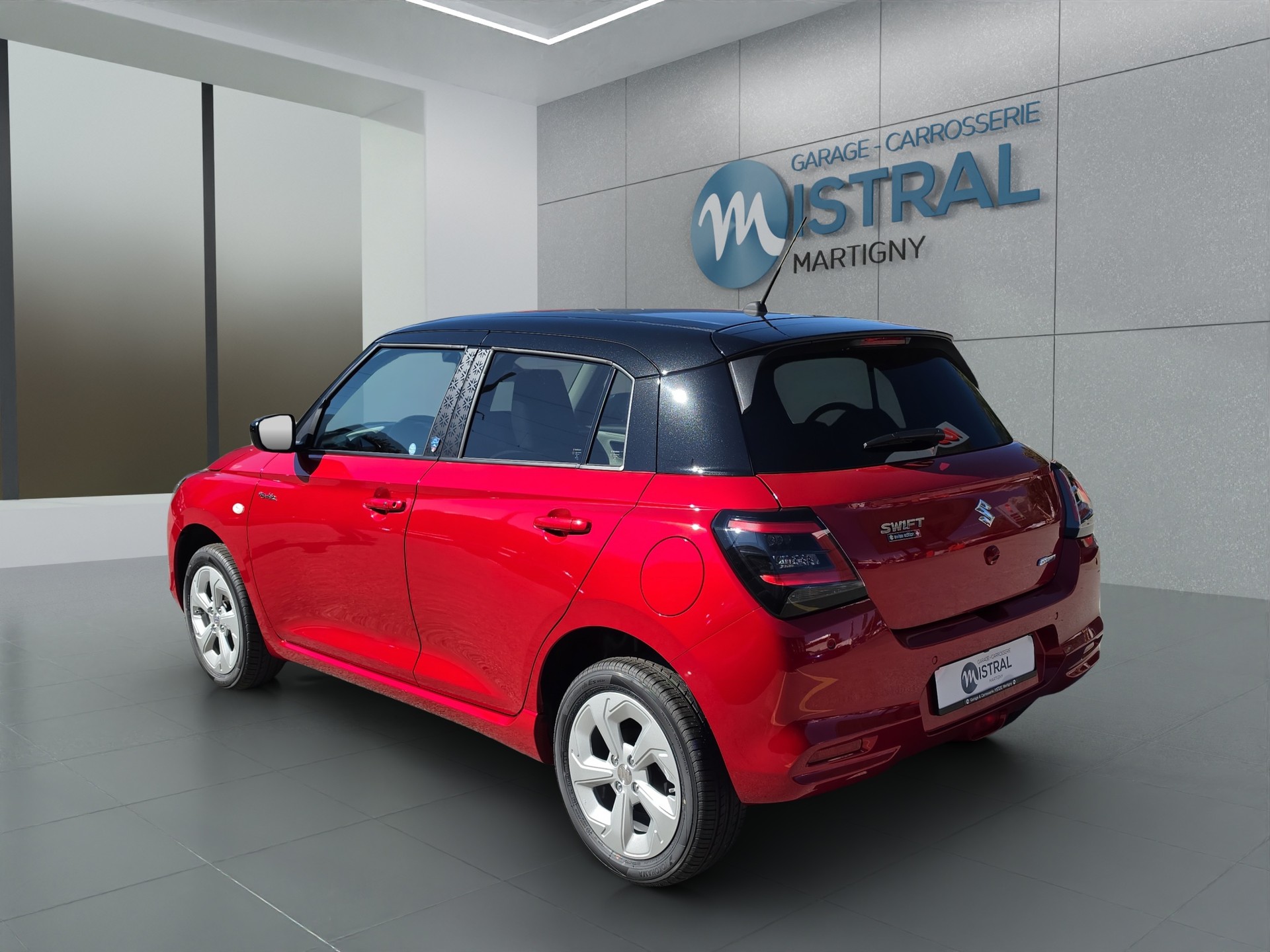 SUZUKI Swift 1.2 Piz Sulai Hybrid 4x4-showroom-element-1