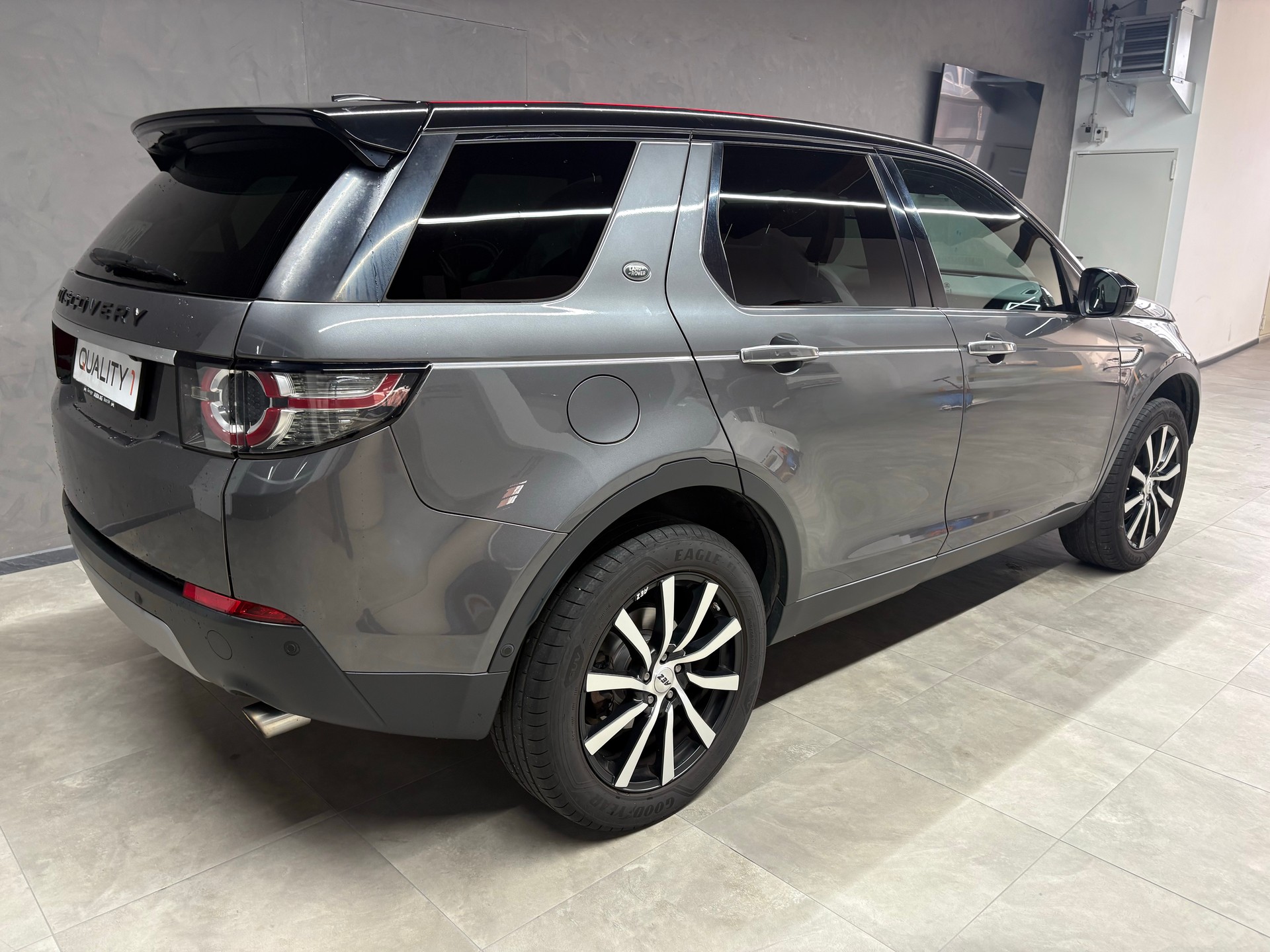 LAND ROVER Discovery Sport 2.0 Si4 HSE Luxury AT9-image-4