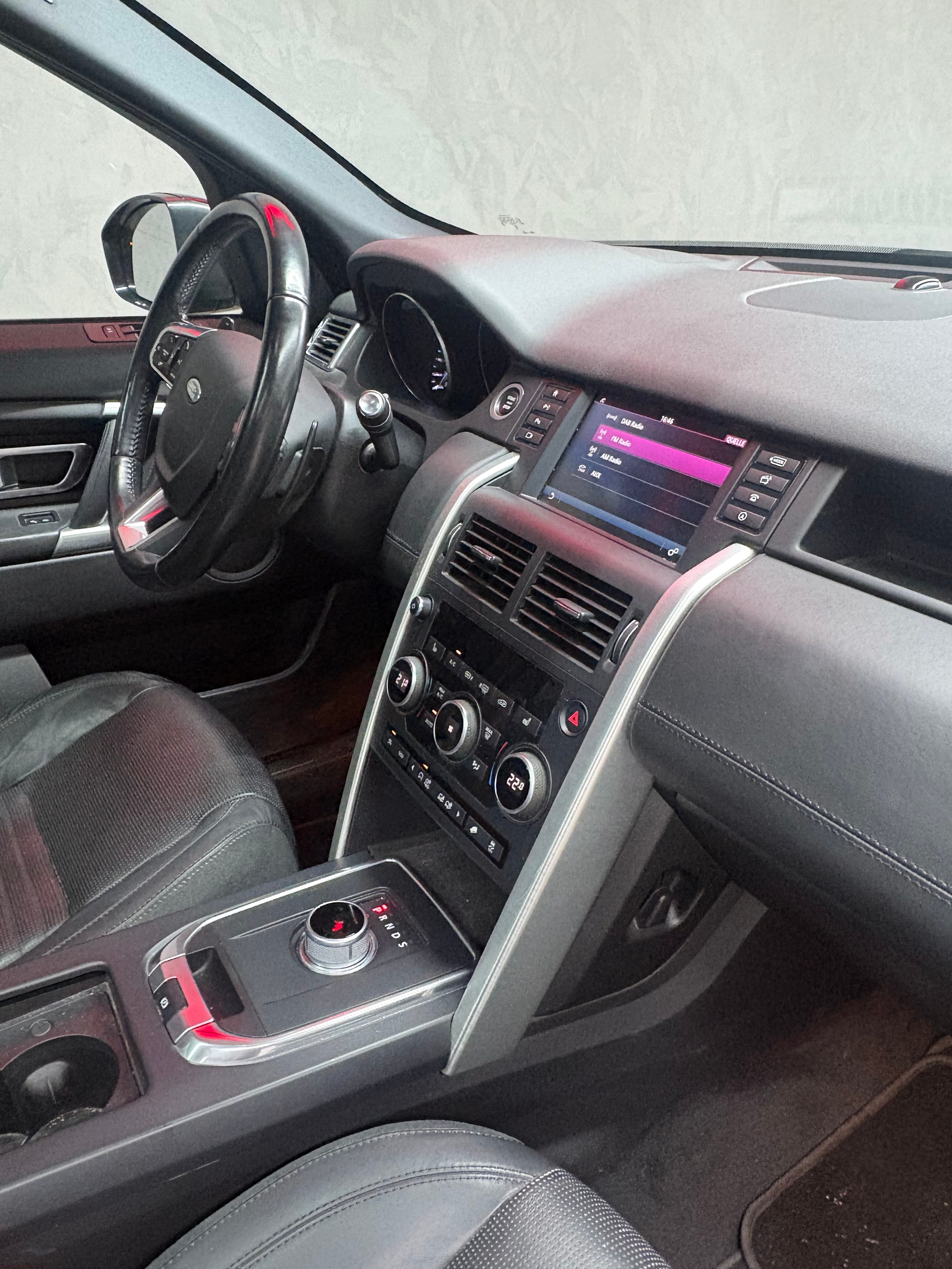 LAND ROVER Discovery Sport 2.0 Si4 HSE Luxury AT9-image-8