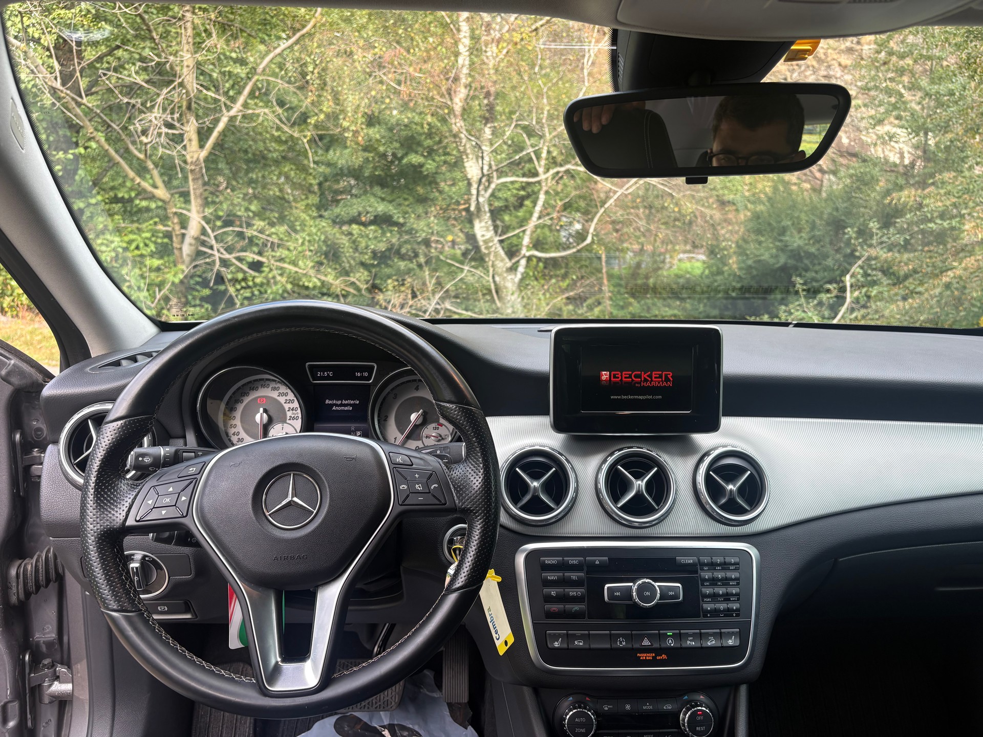 MERCEDES-BENZ GLA 200 CDI Swiss Star Edition 4Matic 7G-DCT-image-8