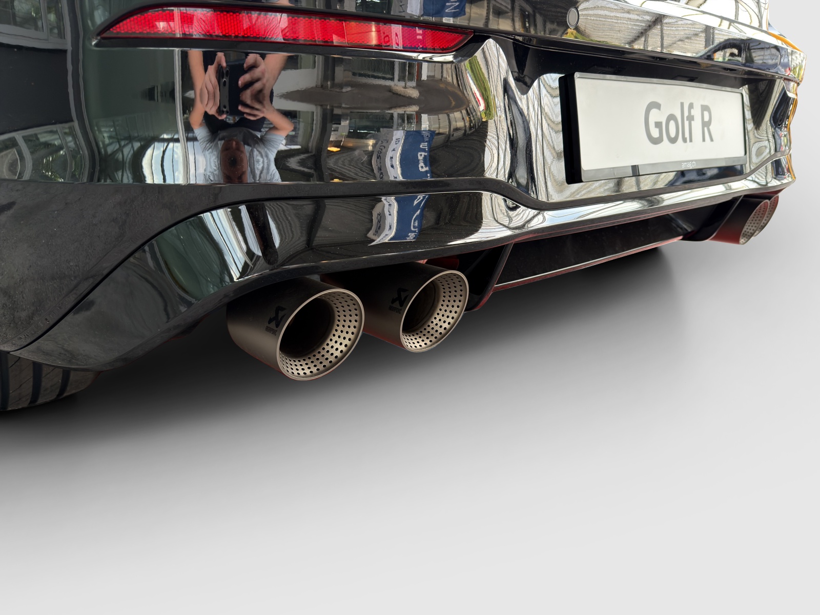 VW Golf 2.0 TSI R DSG 4 Motion-image-14