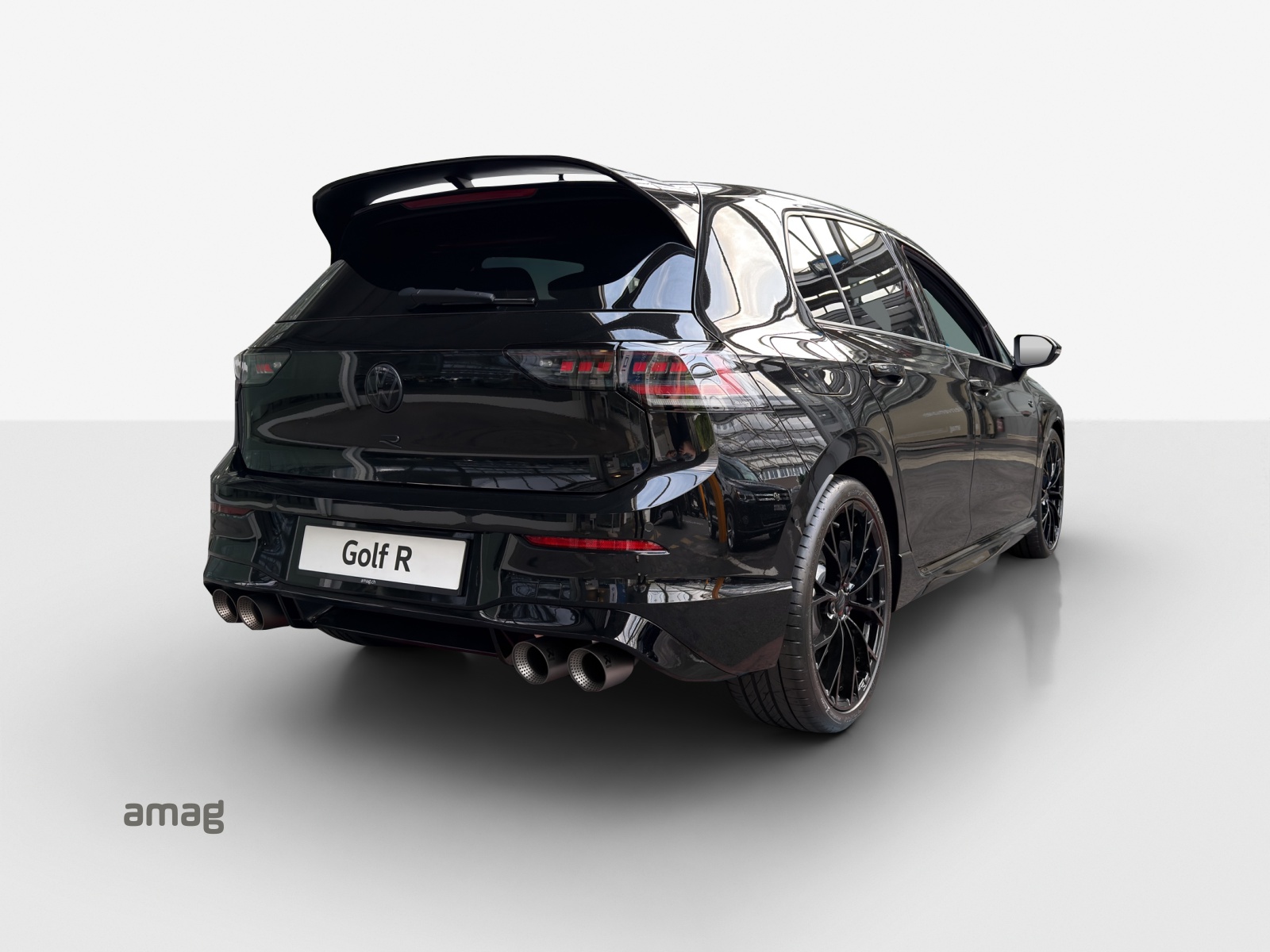 VW Golf 2.0 TSI R DSG 4 Motion-image-4