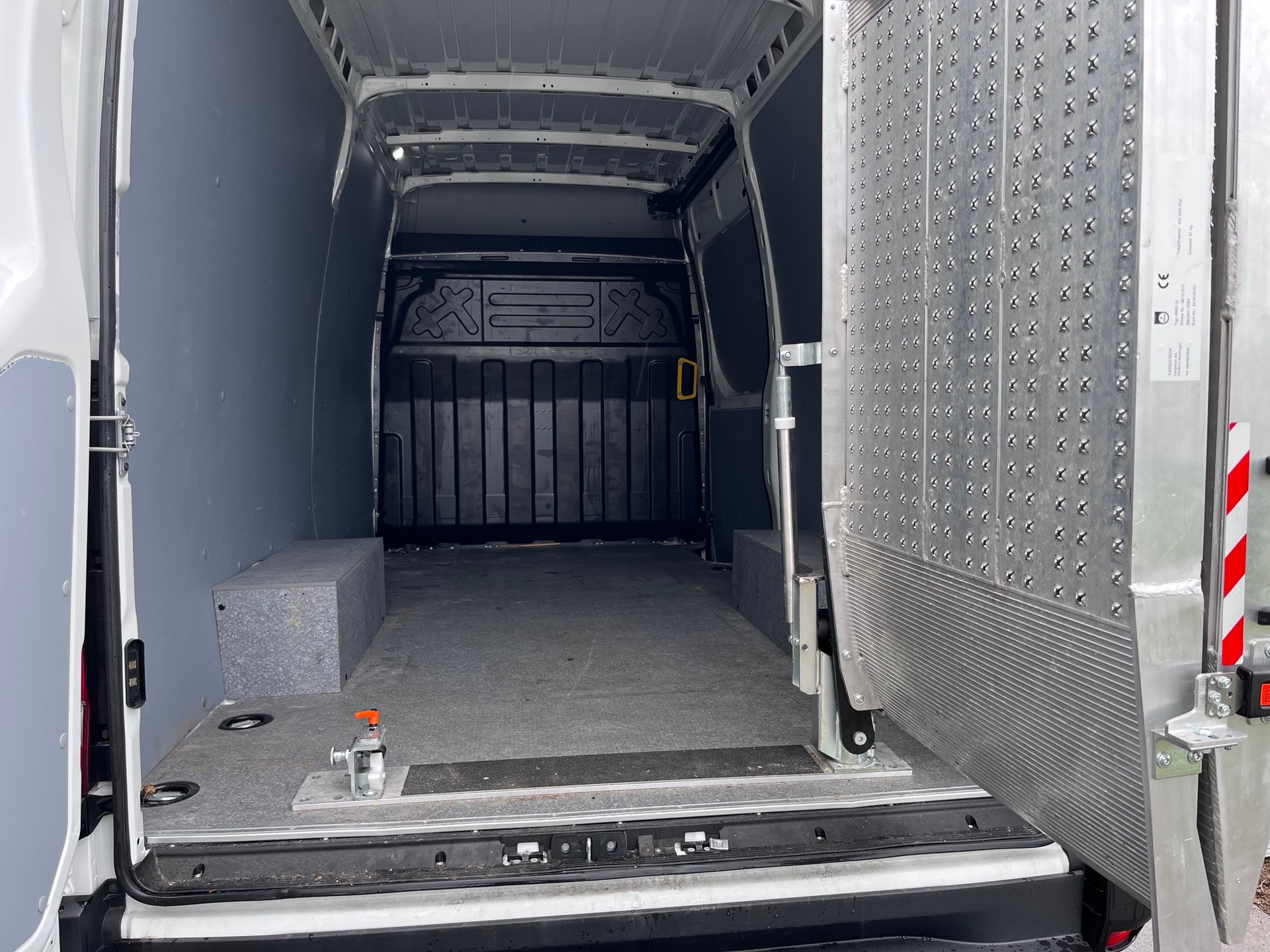 IVECO 35 S 14H A8 V-image-14