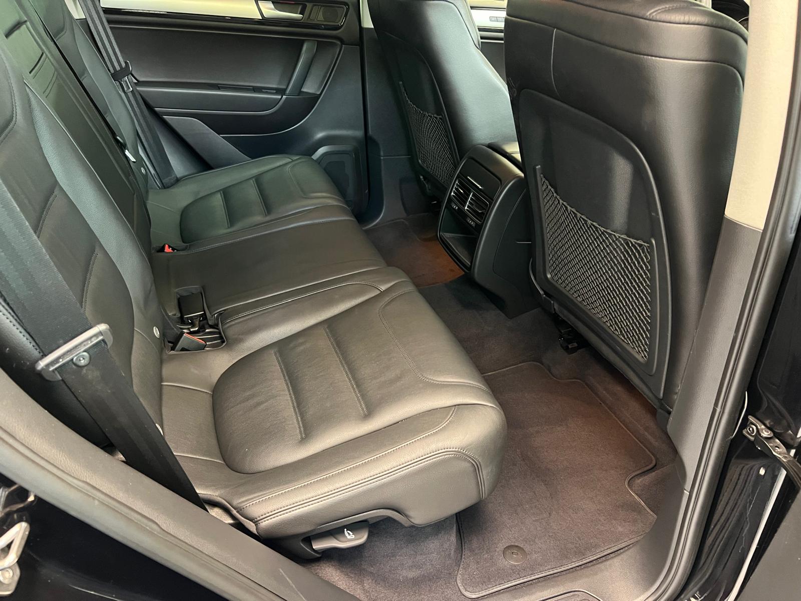 VW Touareg 3.0 V6 TDI 245PS BlueMT-image-10