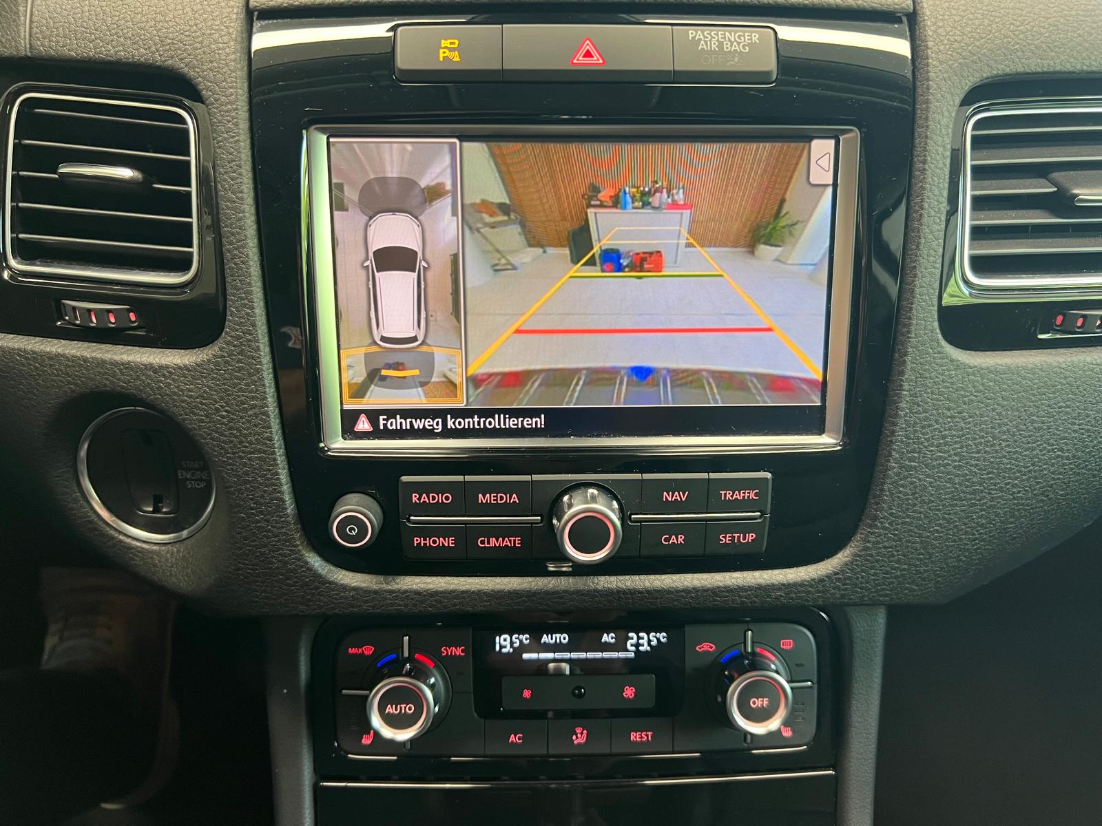 VW Touareg 3.0 V6 TDI 245PS BlueMT-image-8