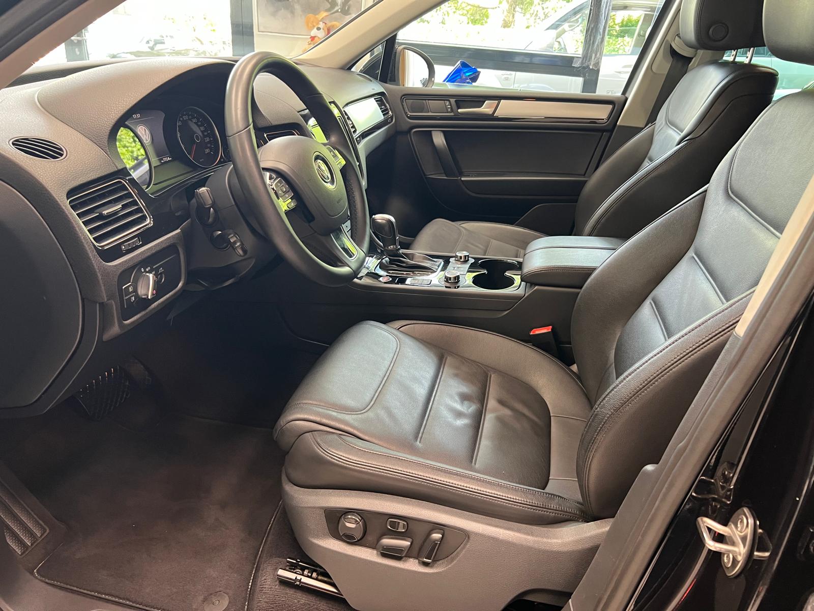 VW Touareg 3.0 V6 TDI 245PS BlueMT-image-5