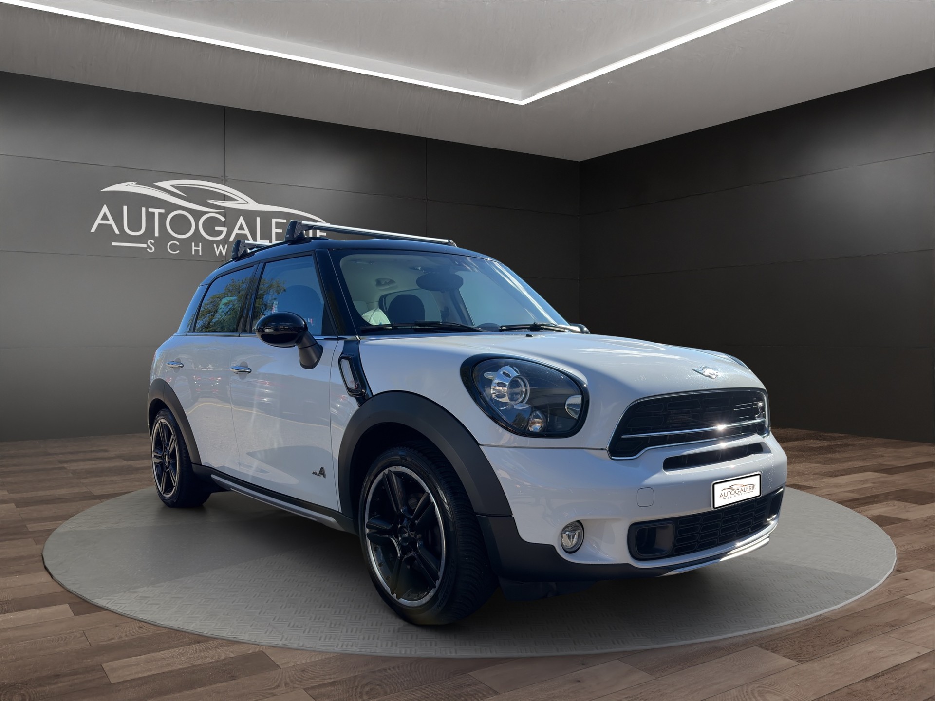 MINI Countryman Cooper SD ALL4 Snowhill | CH | CHILI | WIRED | Xenon | 18" | Piano Black Exterieur |-image-6