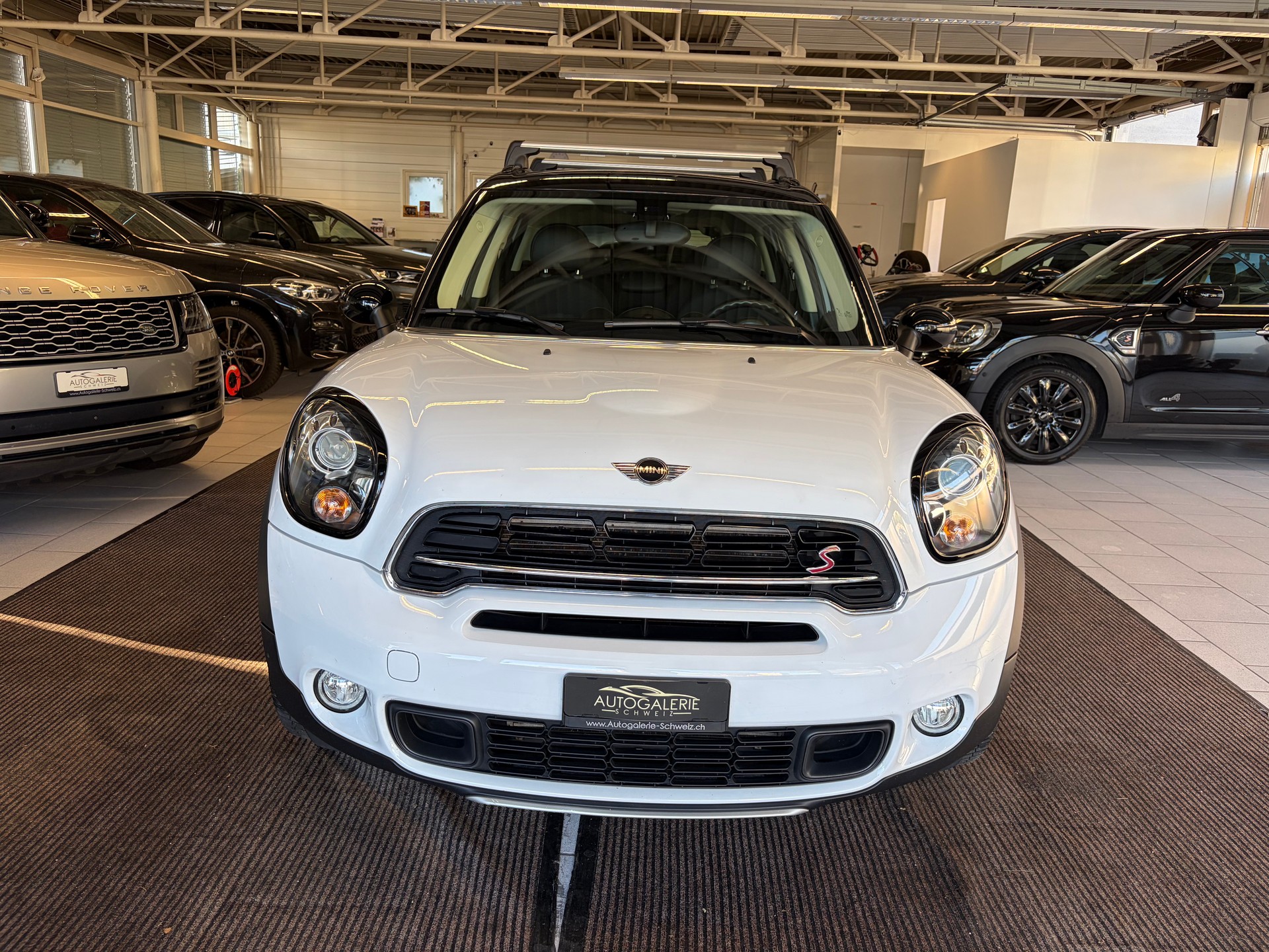 MINI Countryman Cooper SD ALL4 Snowhill | CH | CHILI | WIRED | Xenon | 18" | Piano Black Exterieur |-image-32