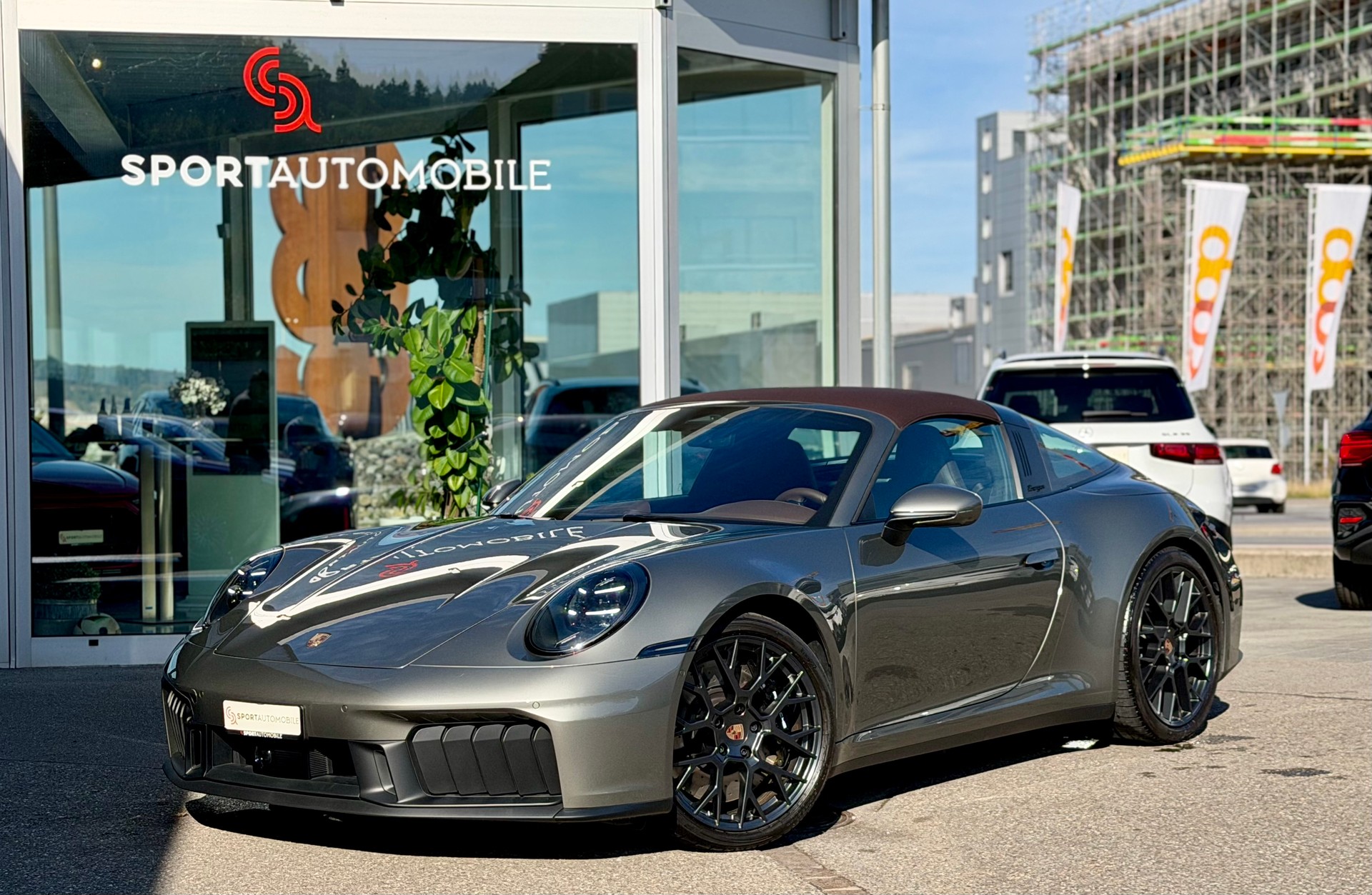 PORSCHE 911 Carrera 4 Cabriolet GTS PDK-image-0