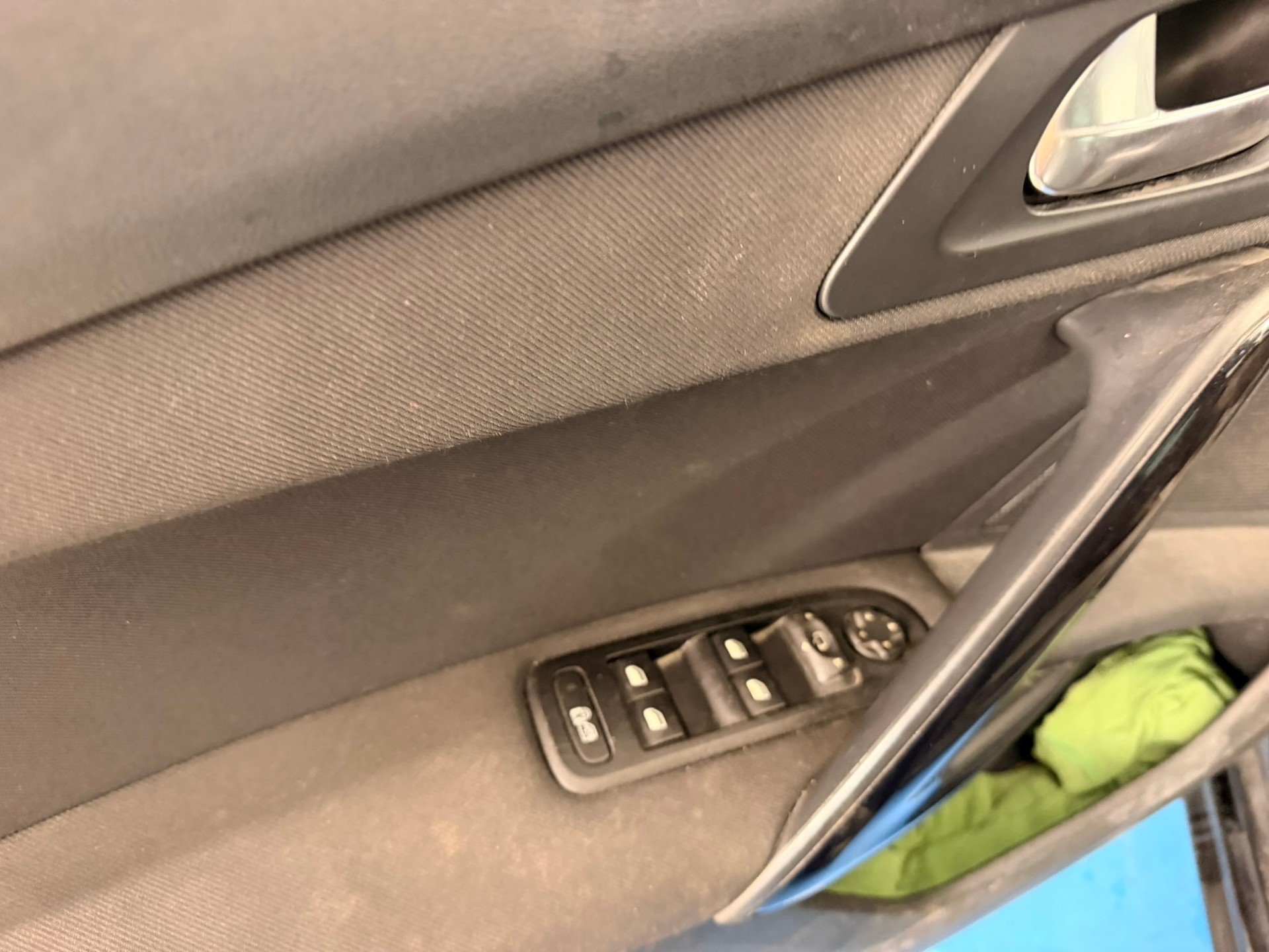 PEUGEOT 508 SW 2.0 HDI Business Automatic-image-8
