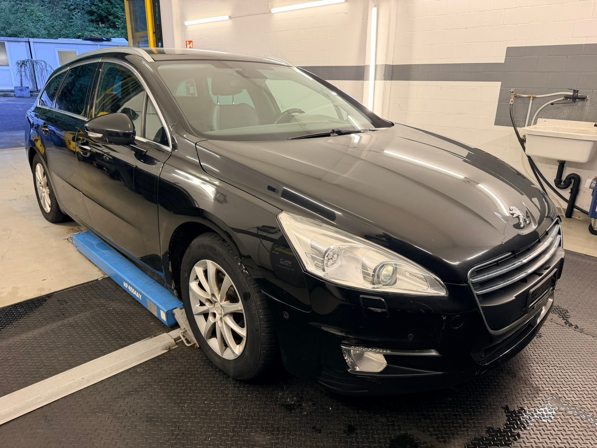 PEUGEOT 508 SW 2.0 HDI Business Automatic-showroom-element-2