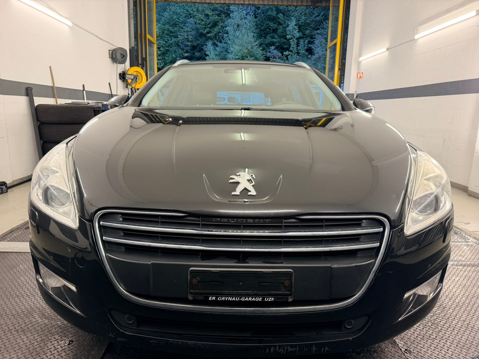 PEUGEOT 508 SW 2.0 HDI Business Automatic-showroom-element-1