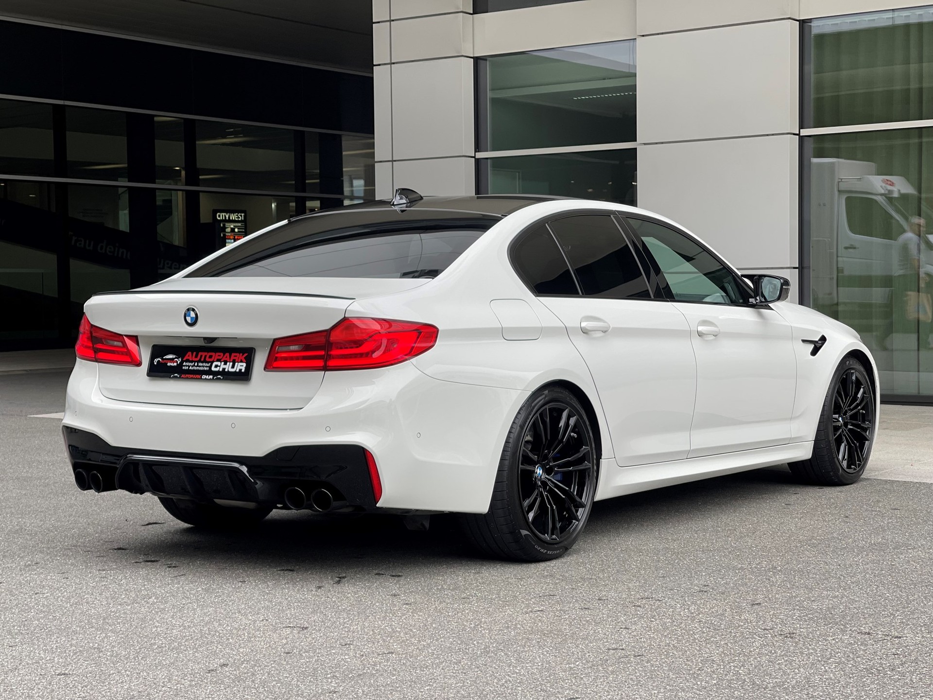 BMW M5 xDrive Competition Drivelogic-image-4