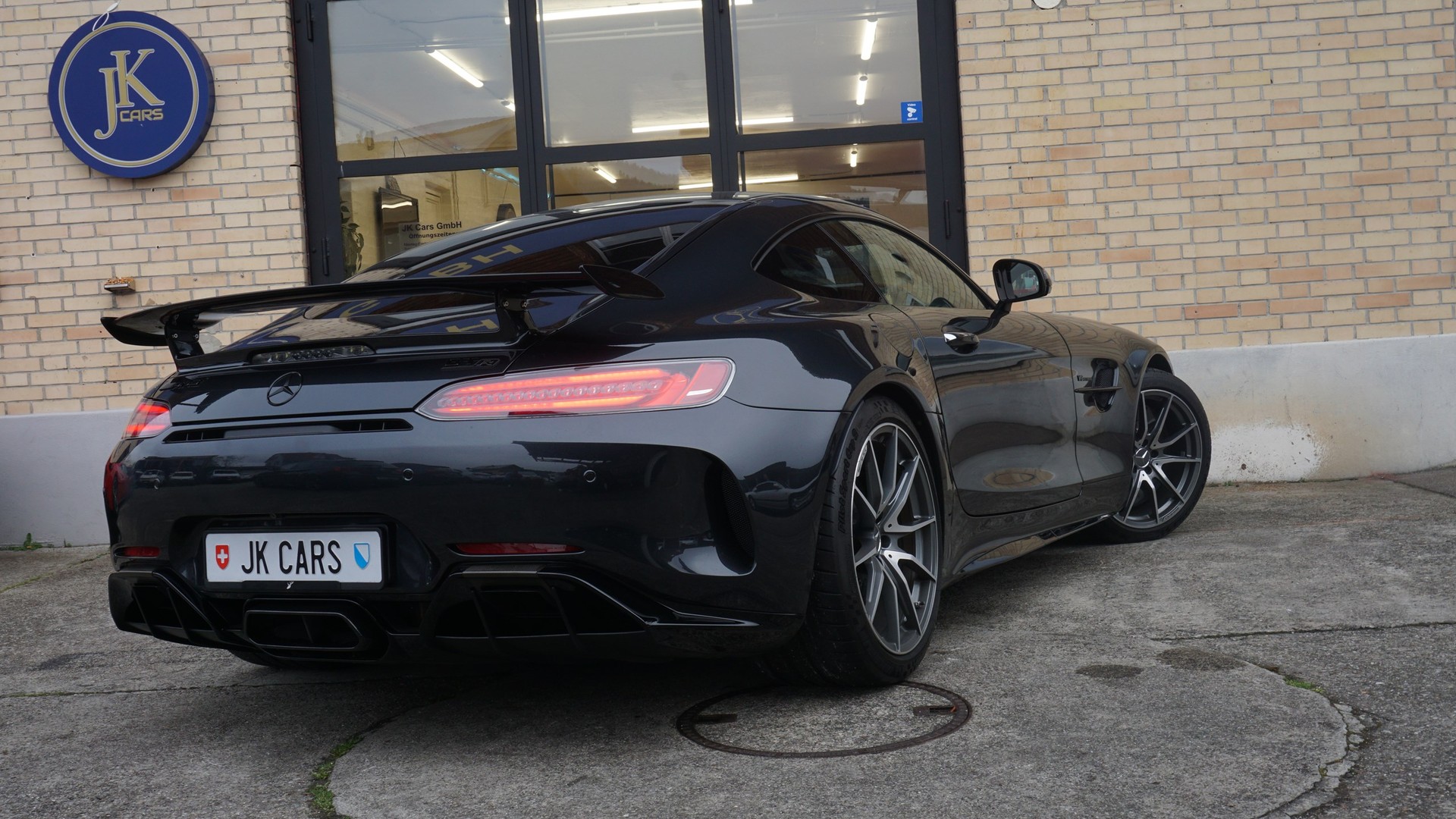 MERCEDES-BENZ AMG GT R Speedshift DCT-image-7