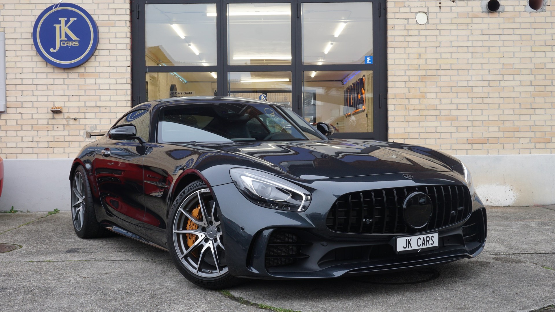 MERCEDES-BENZ AMG GT R Speedshift DCT-image-0