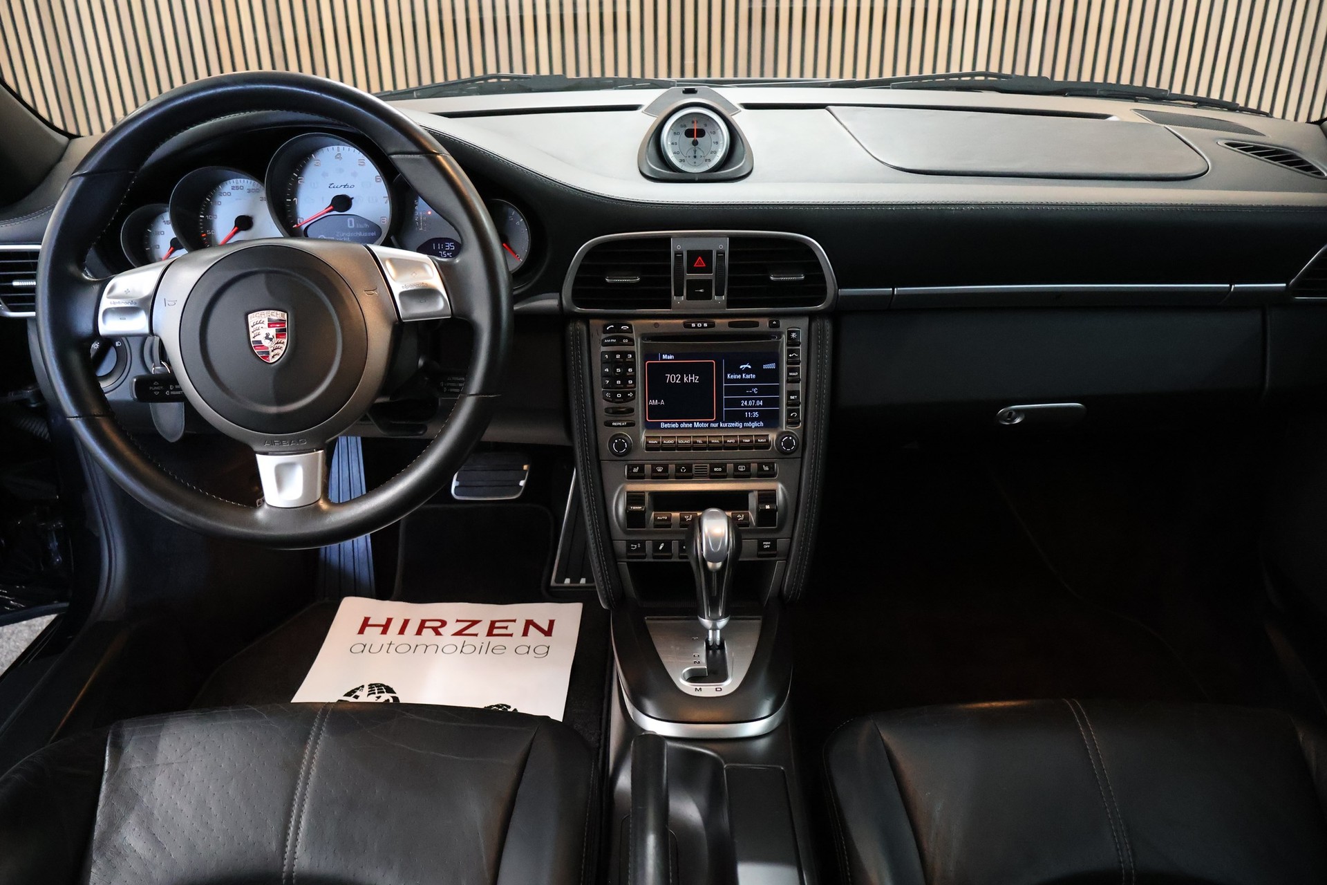 PORSCHE 911 Turbo-image-15