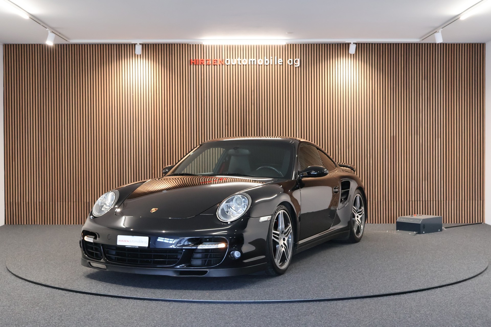 PORSCHE 911 Turbo-image-0