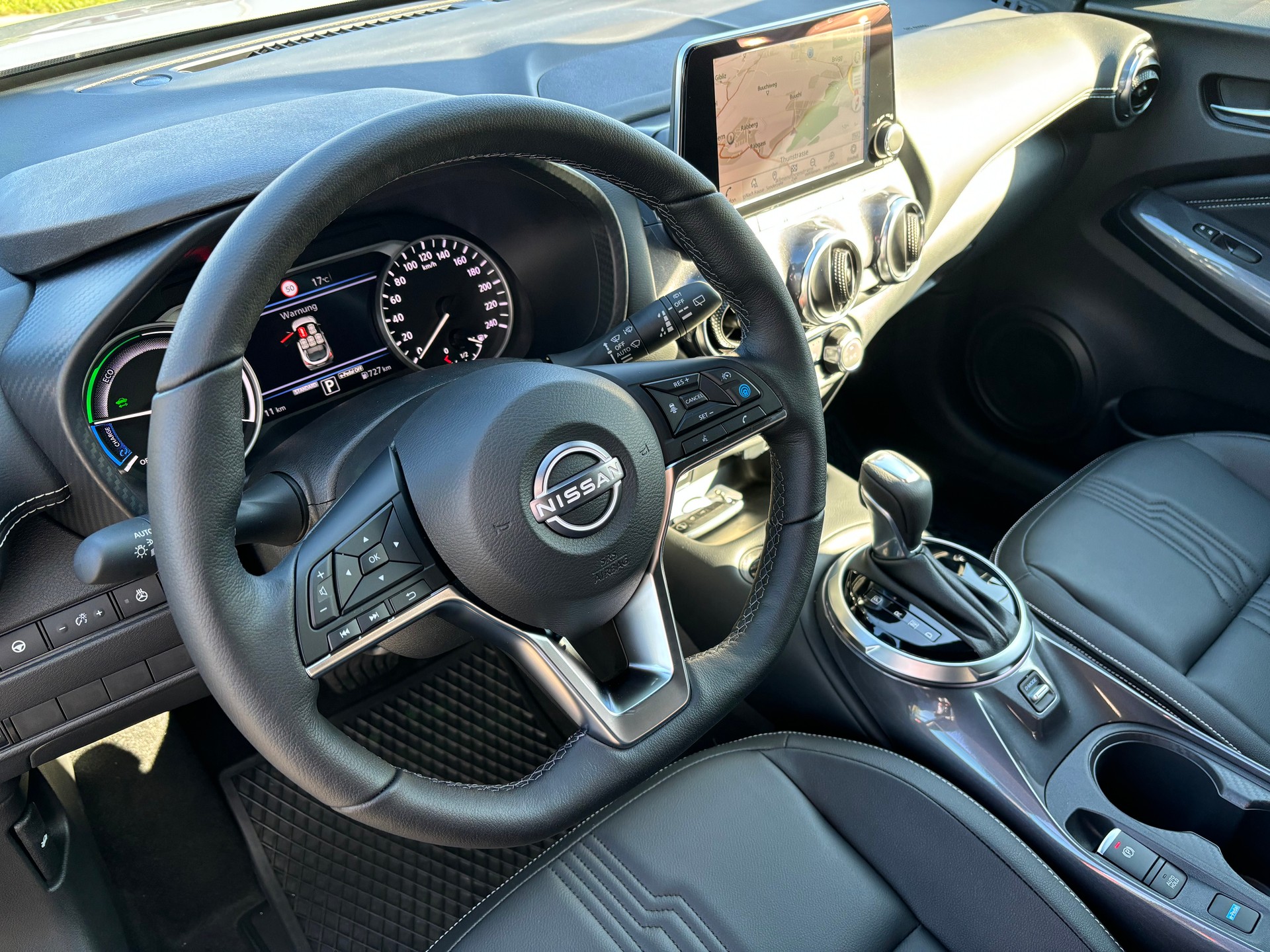 NISSAN Juke 1.6 FHEV Tekna-image-11