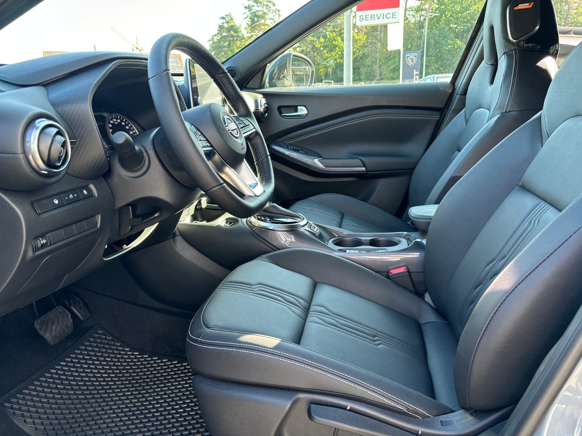 NISSAN Juke 1.6 FHEV Tekna-image-10